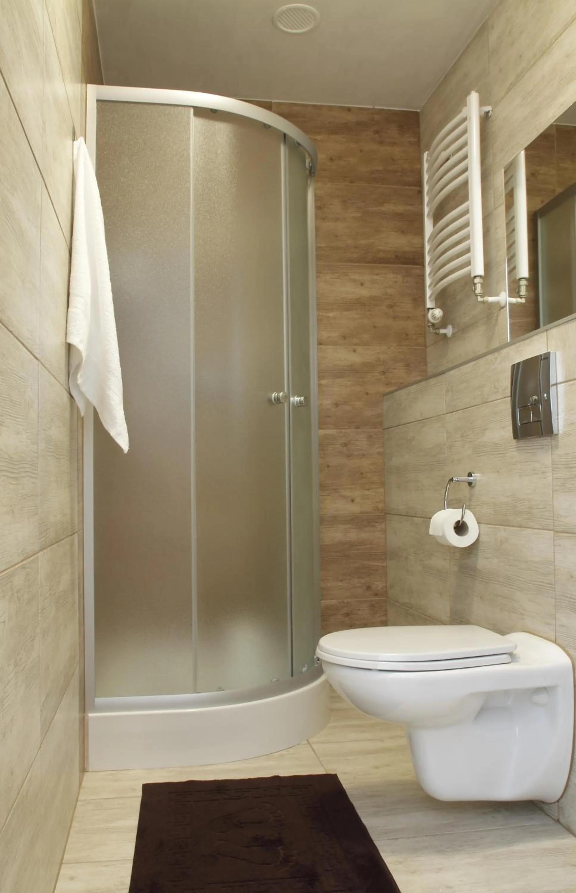 Shower in Rest- Pokoje z Łazienkami