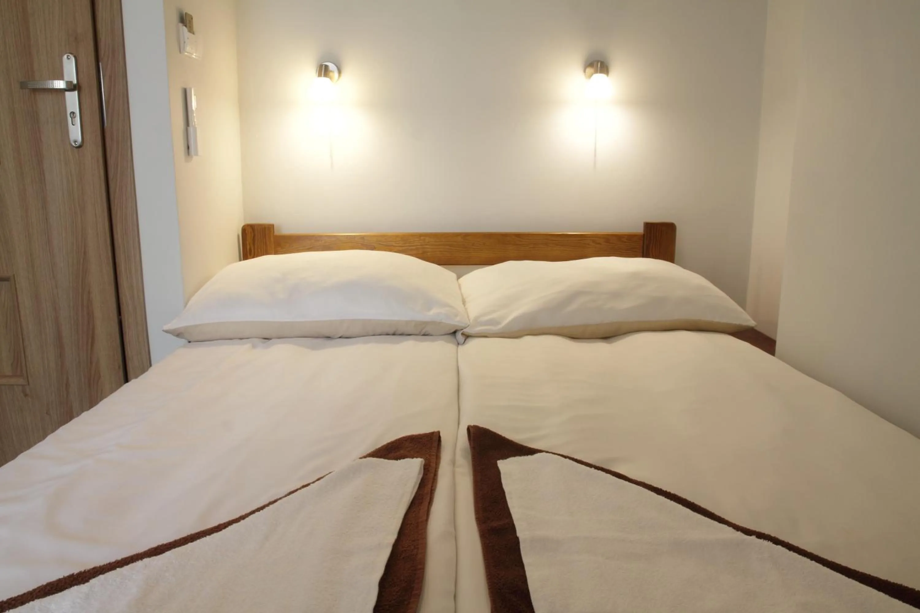 Bed in Rest- Pokoje z Łazienkami