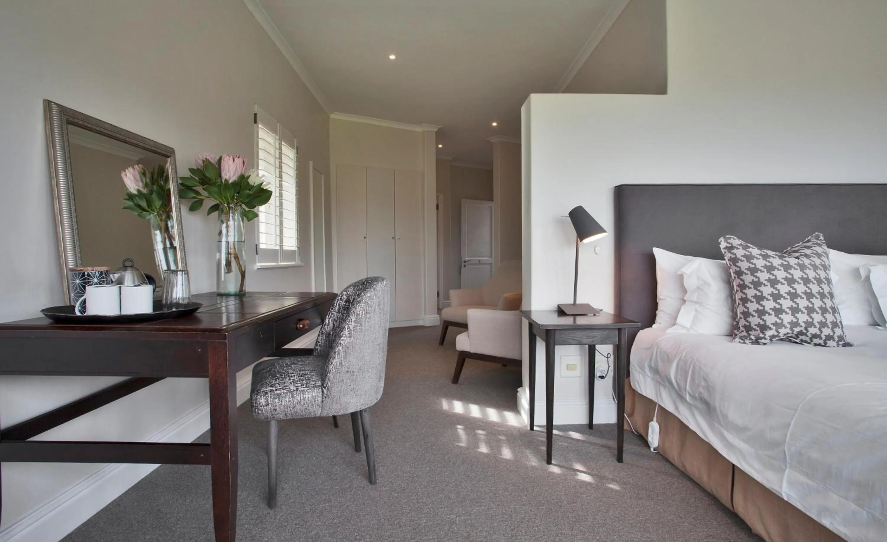 Bedroom, Bed in Sugarbird Manor