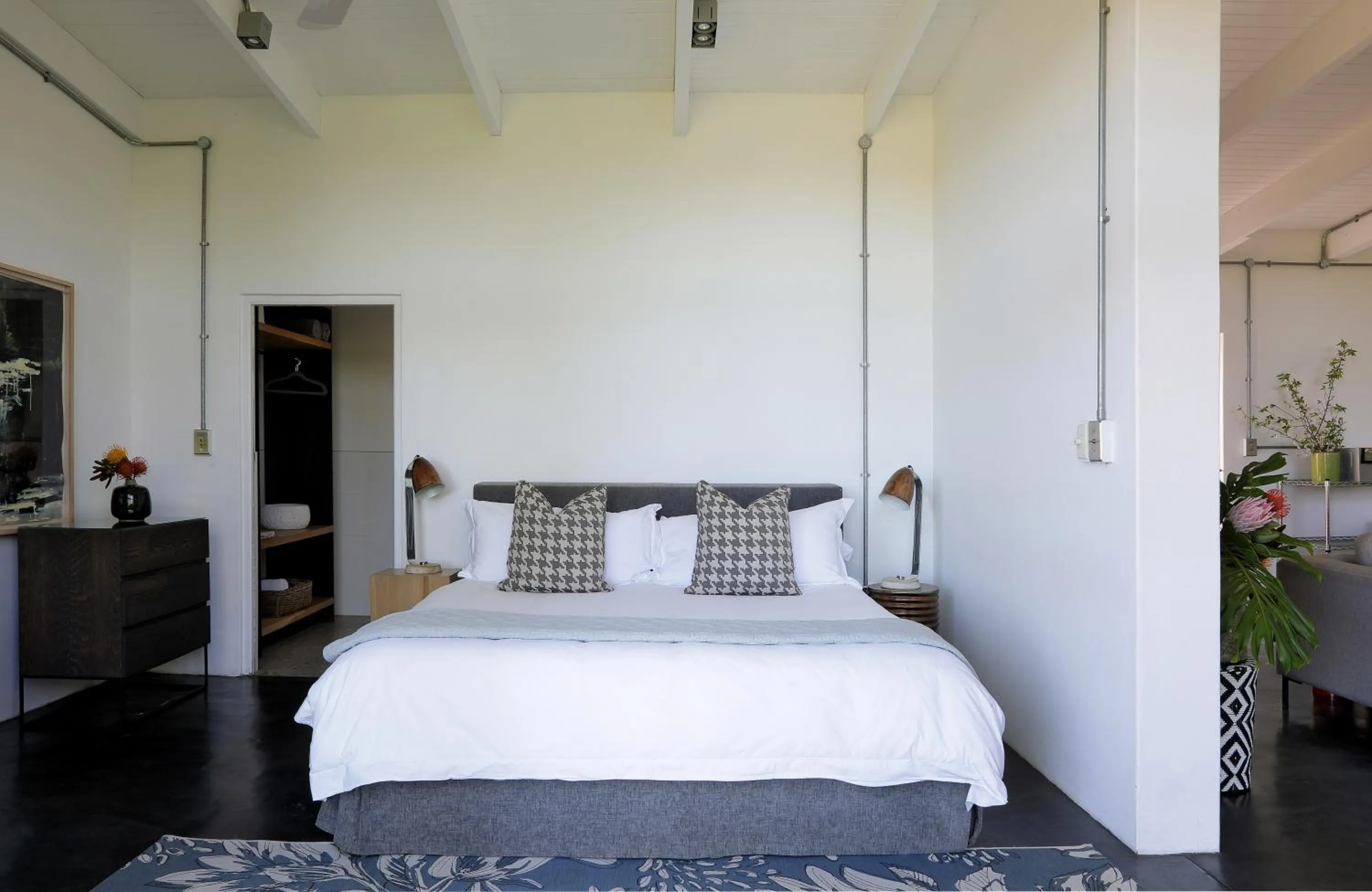 Bedroom, Bed in Sugarbird Manor