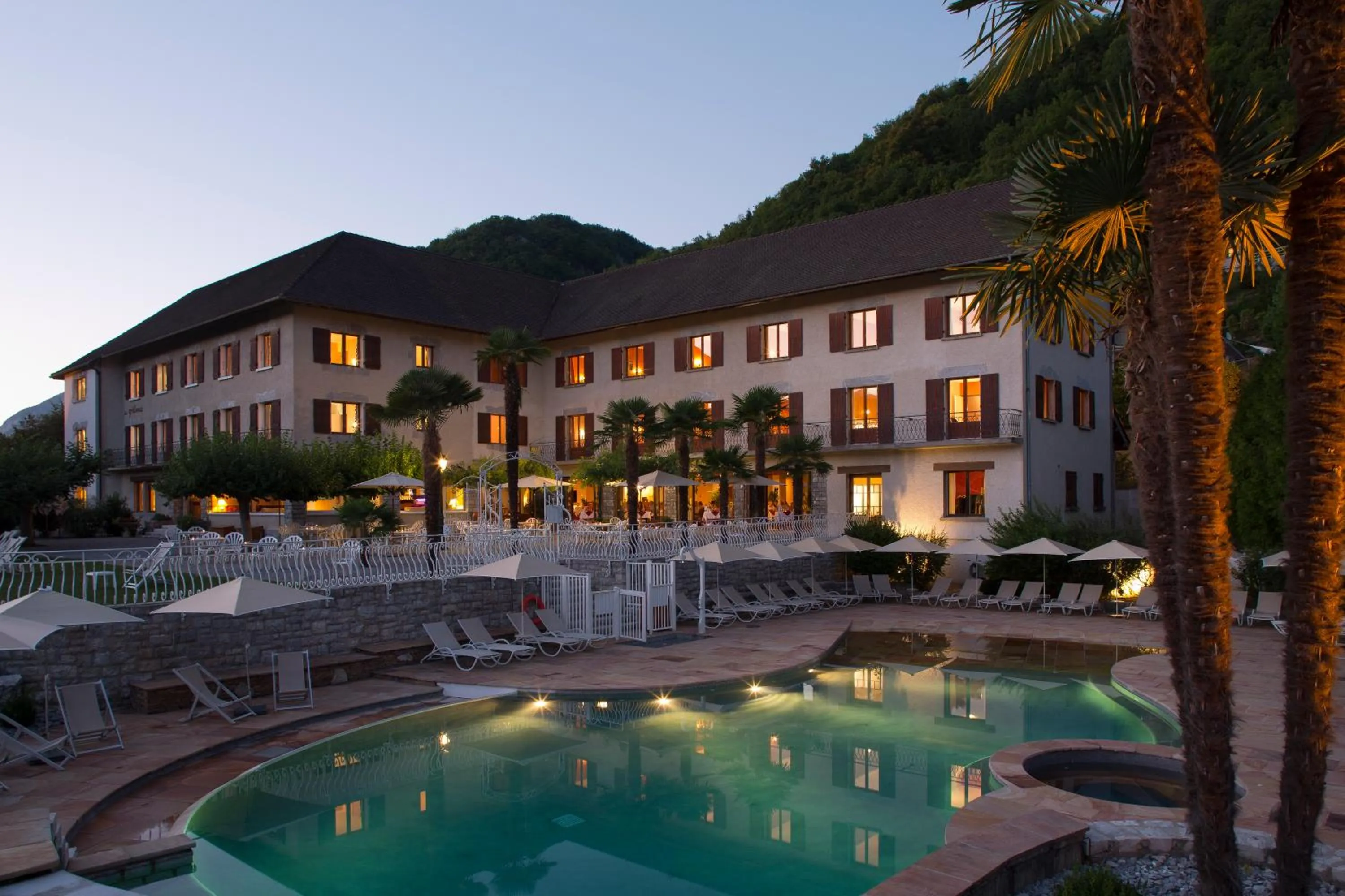 Facade/entrance in Hôtel Les Grillons