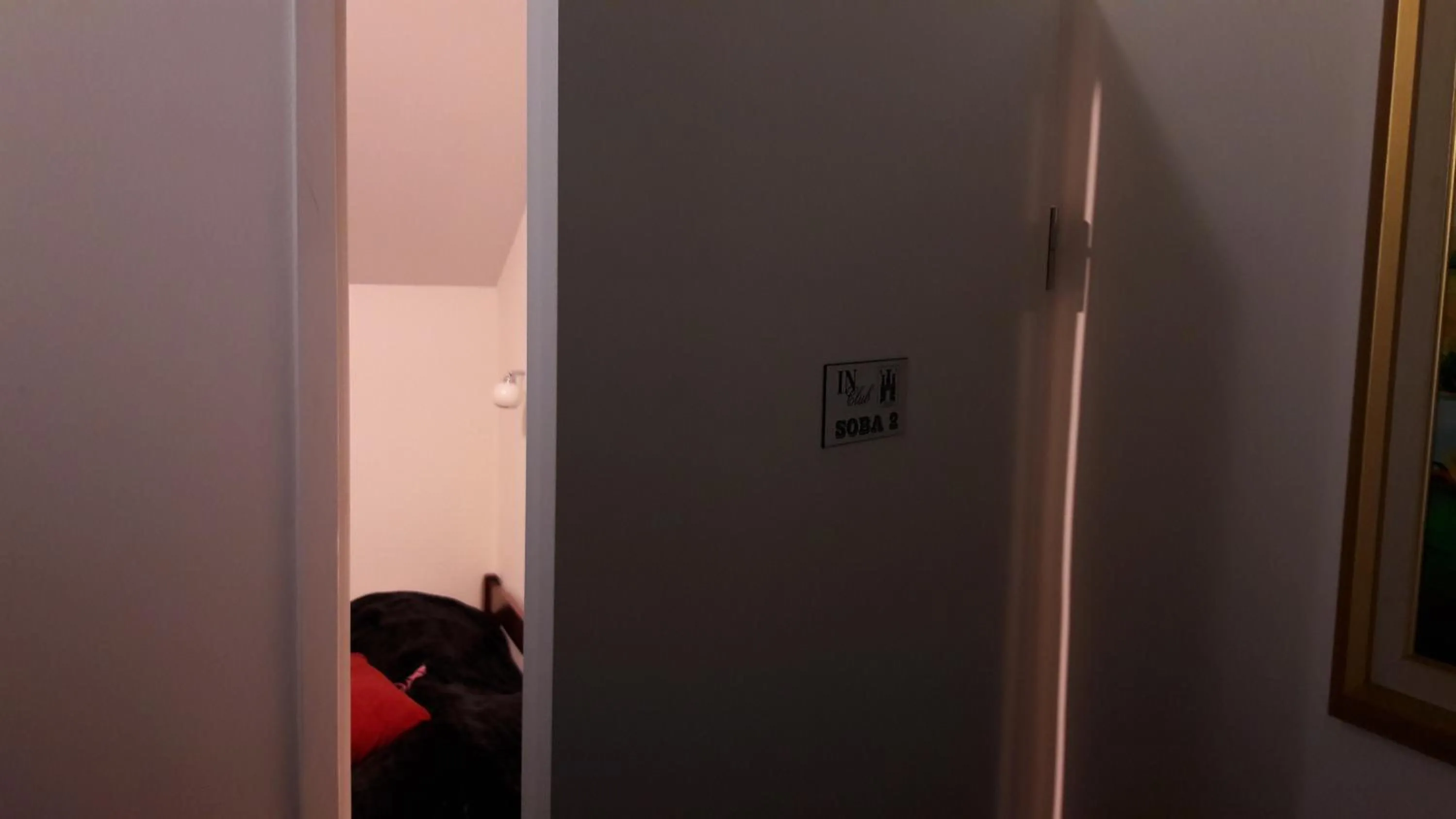 Single Room - single occupancy in Hostel IN Club