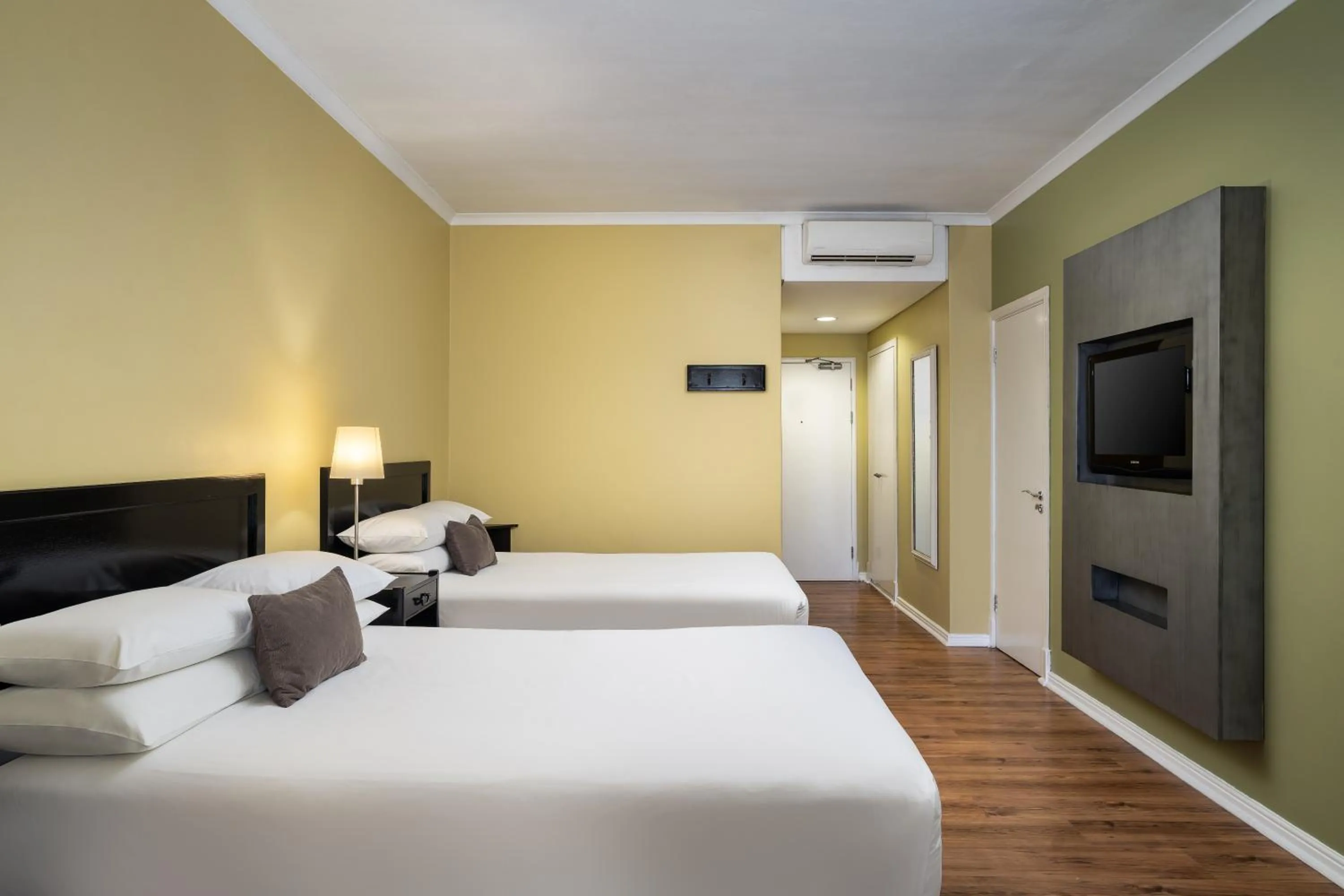 Bed in Protea Hotel by Marriott Bloemfontein