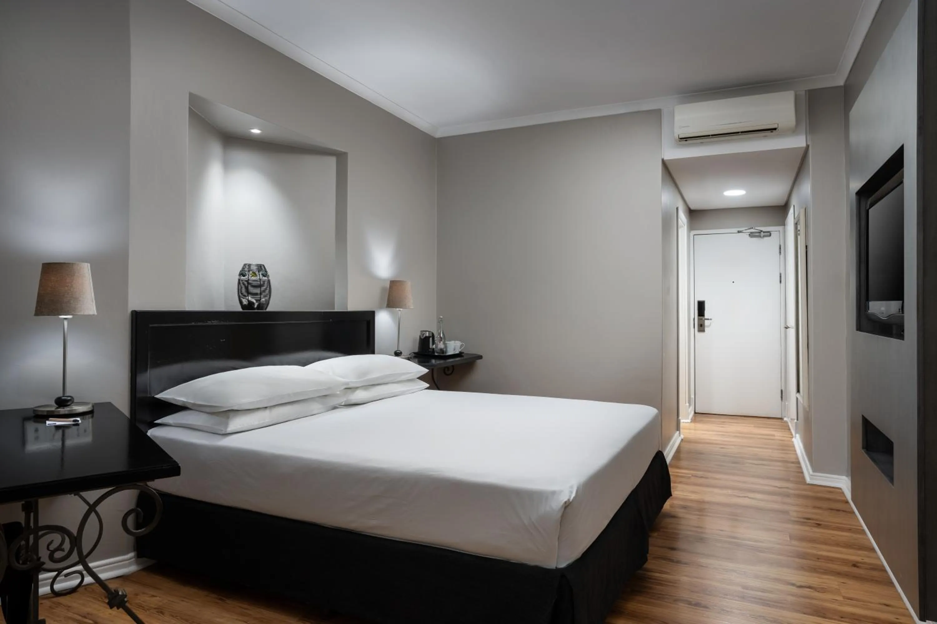 Bed in Protea Hotel by Marriott Bloemfontein