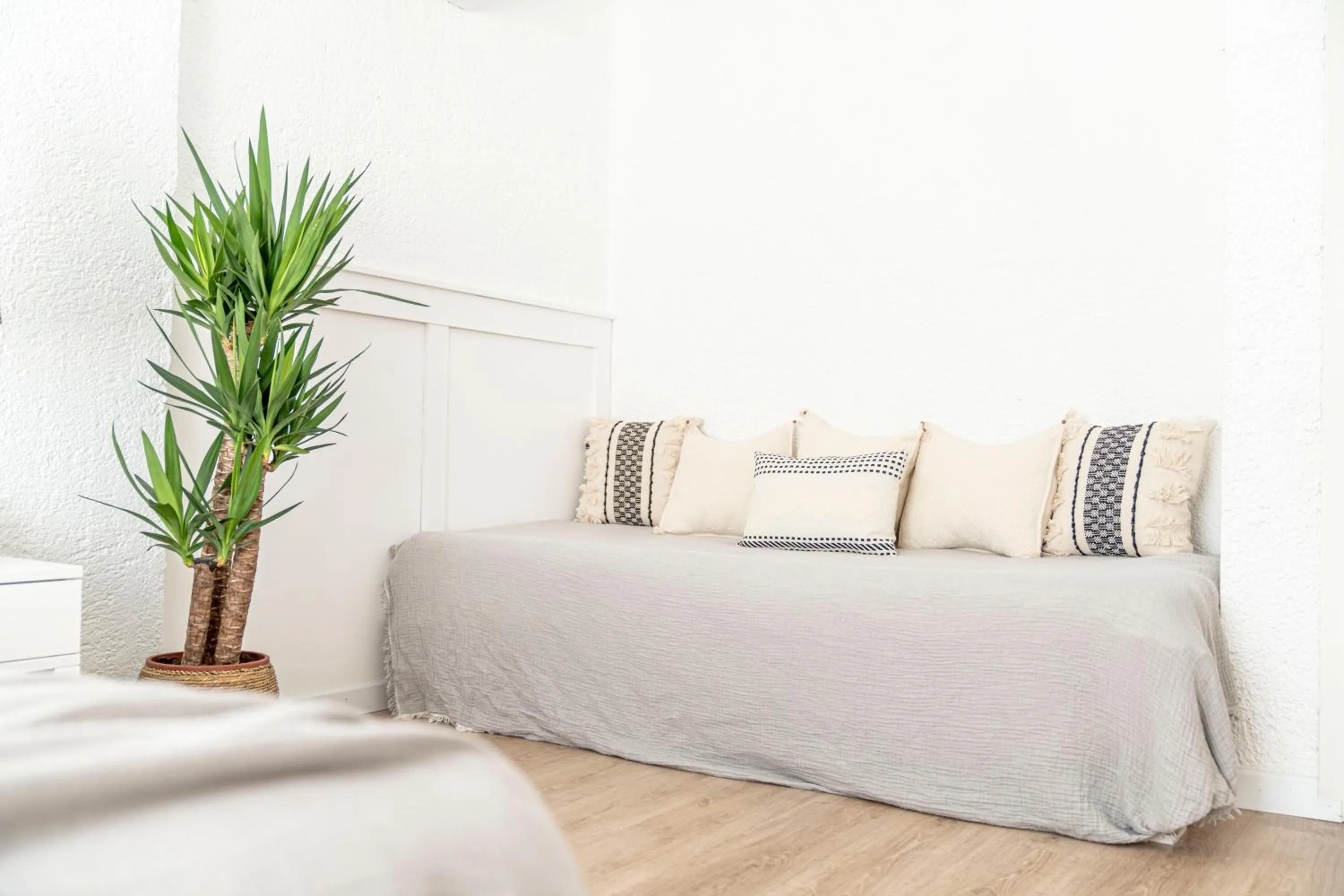 Seating area, Bed in Sandal Alaçatı - Adult Only