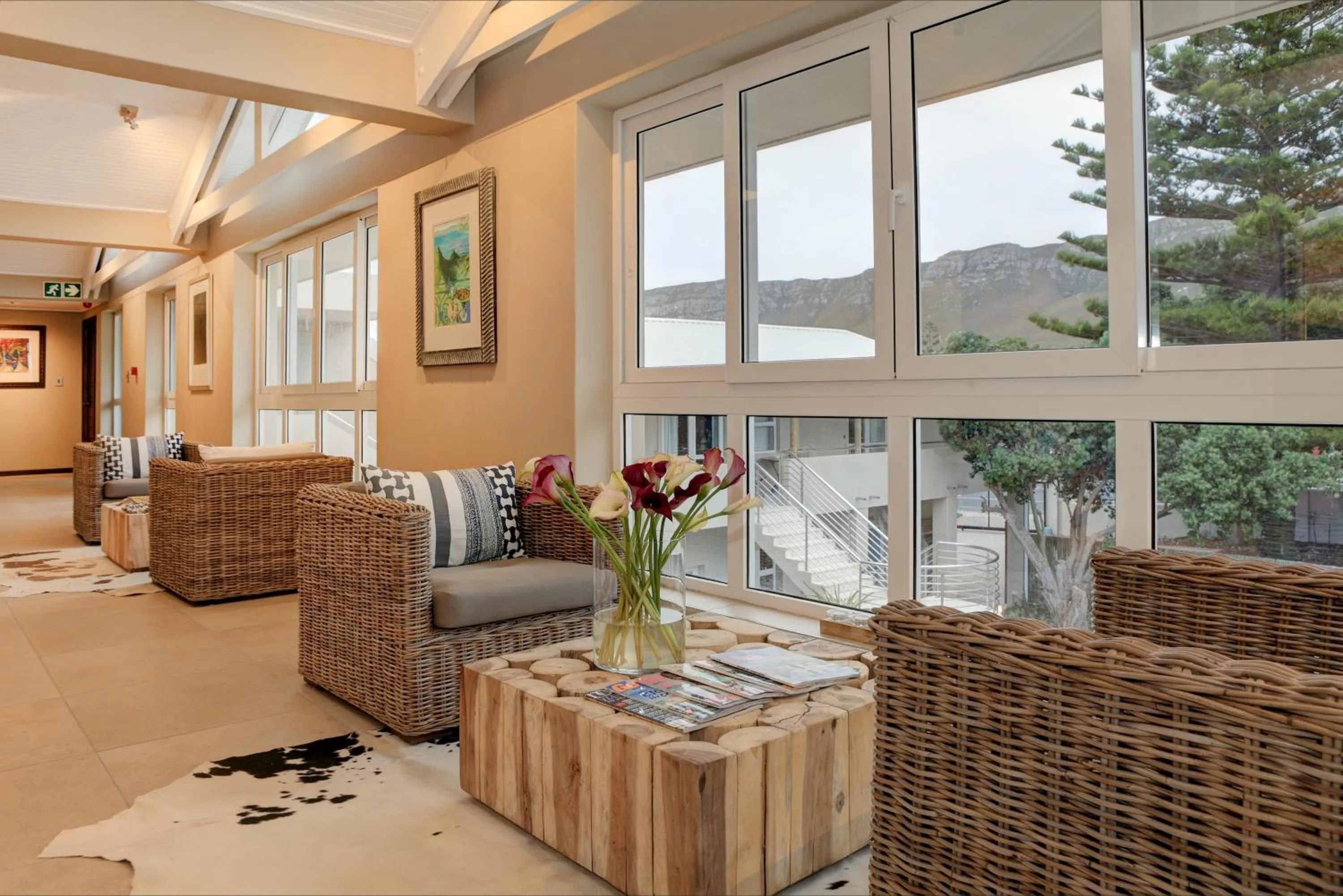 Living room in Abalone Guest Lodge