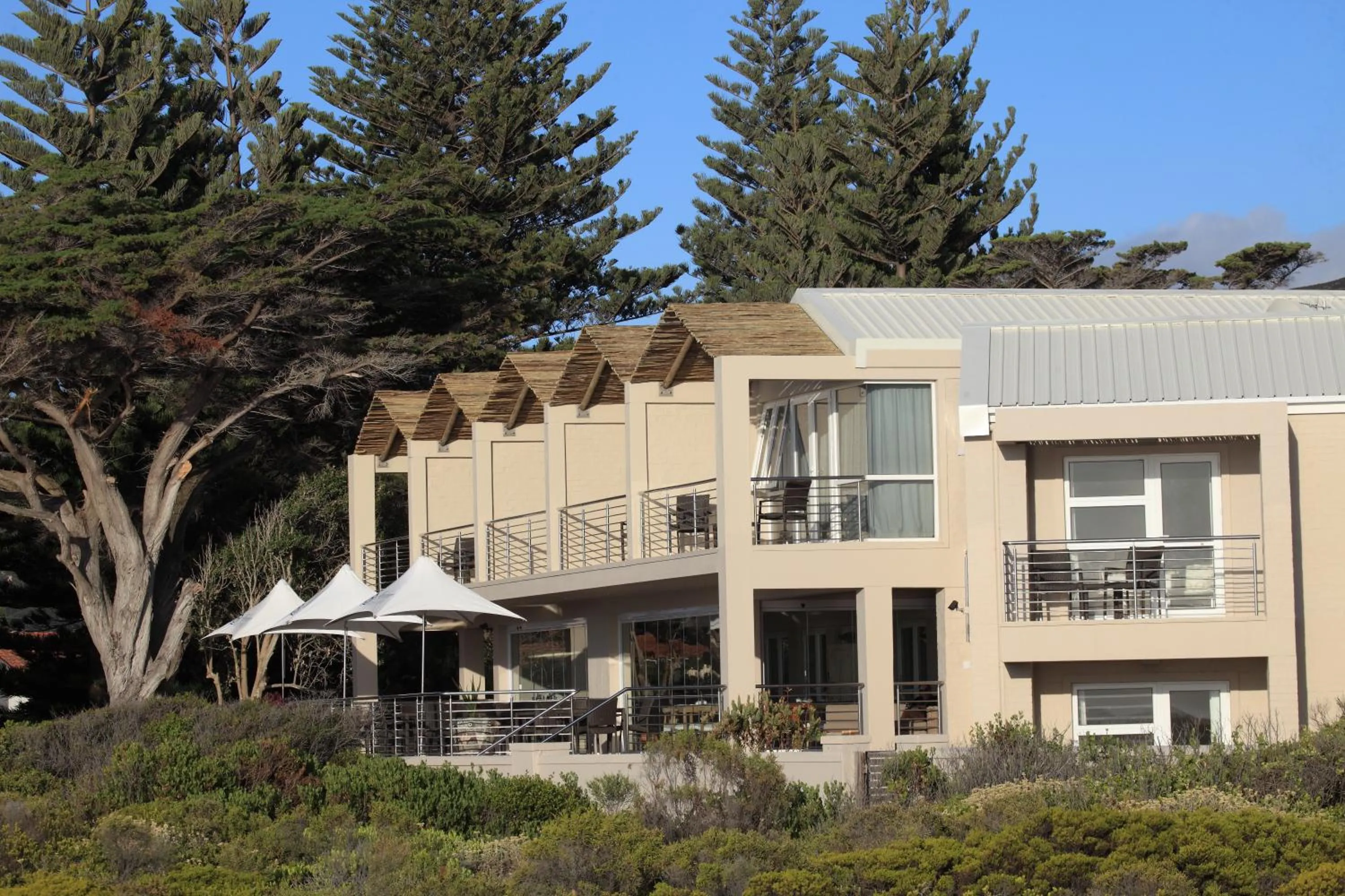 Property building in Abalone Guest Lodge