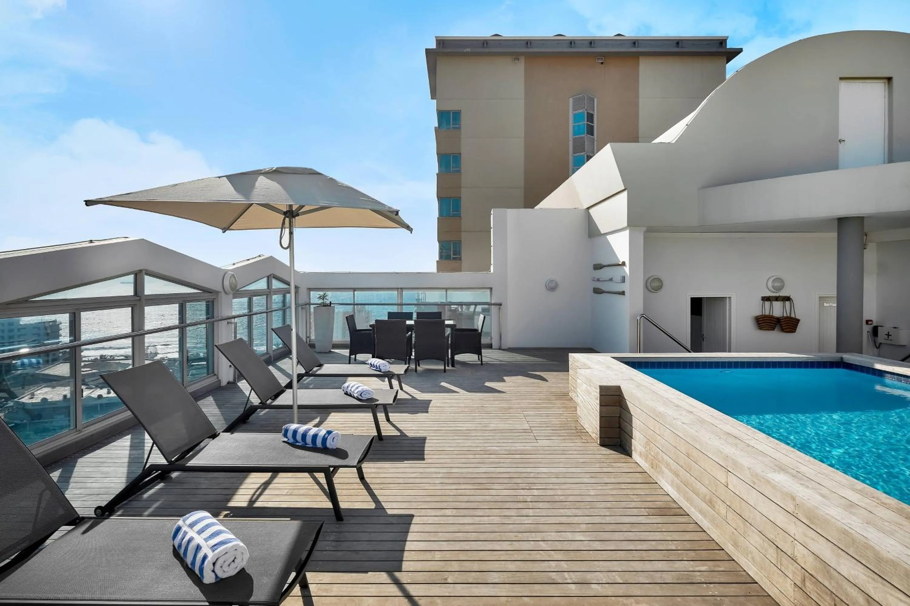 Swimming pool in Protea Hotel by Marriott Durban Umhlanga