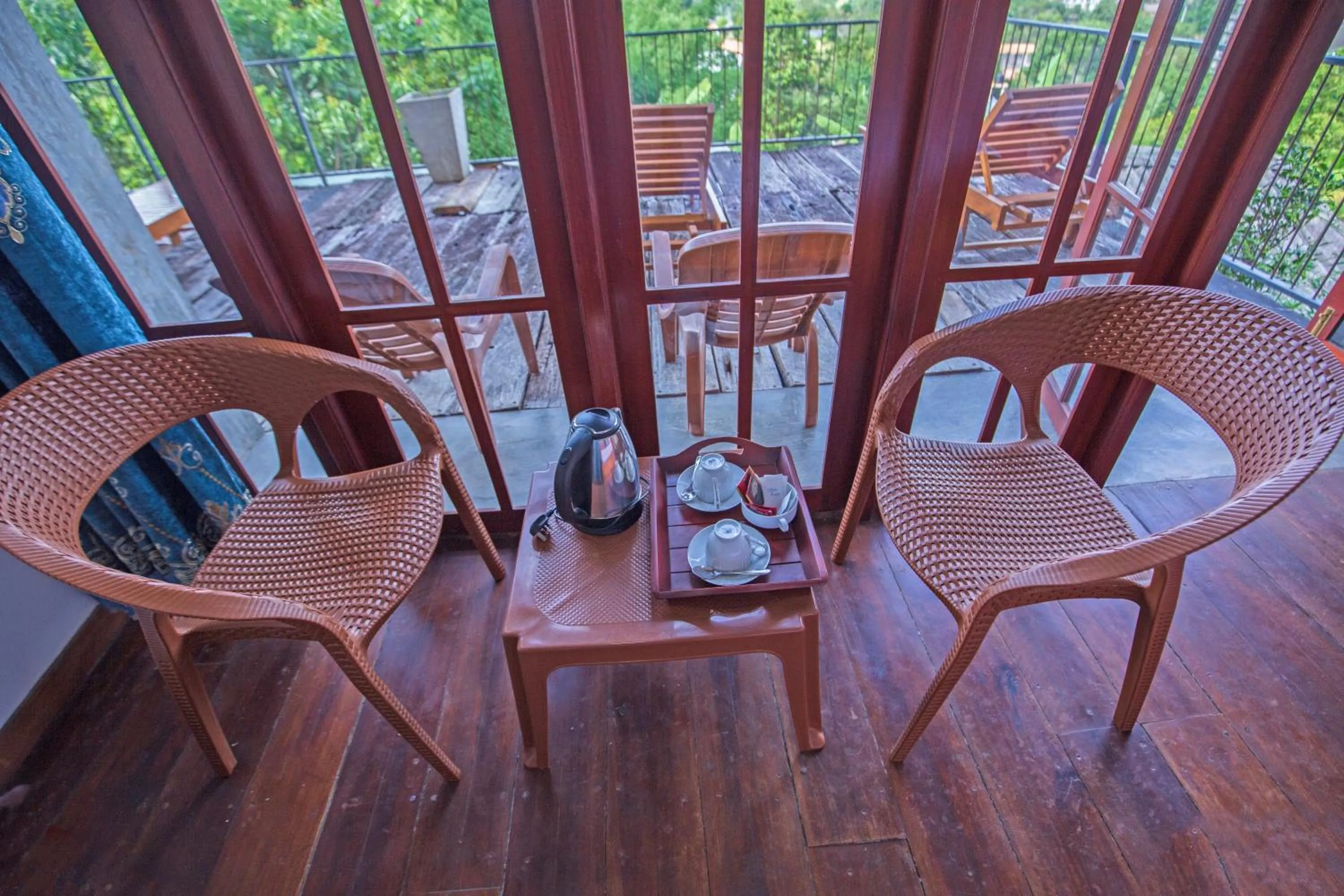 Seating area in Ella Rawana Den Hotel