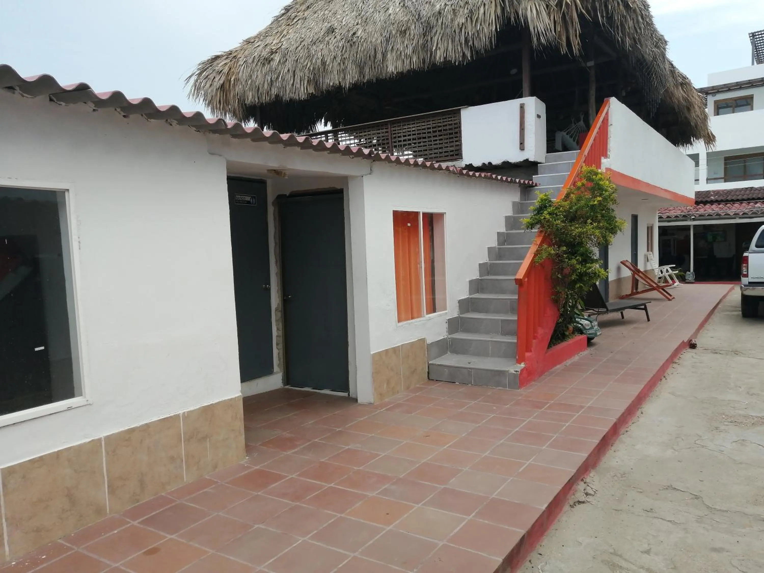 Facade/entrance in Manzanillo Beach