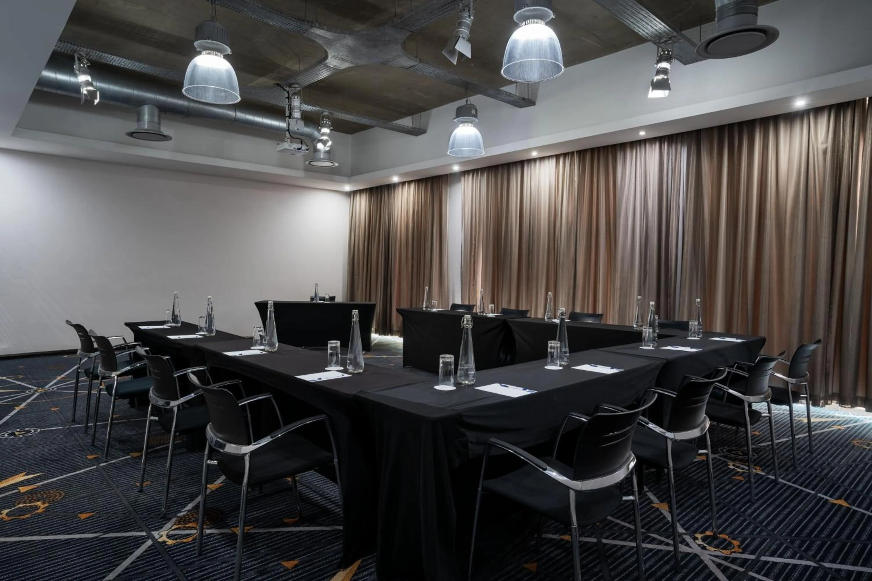 Meeting/conference room in Protea Hotel by Marriott O R Tambo Airport