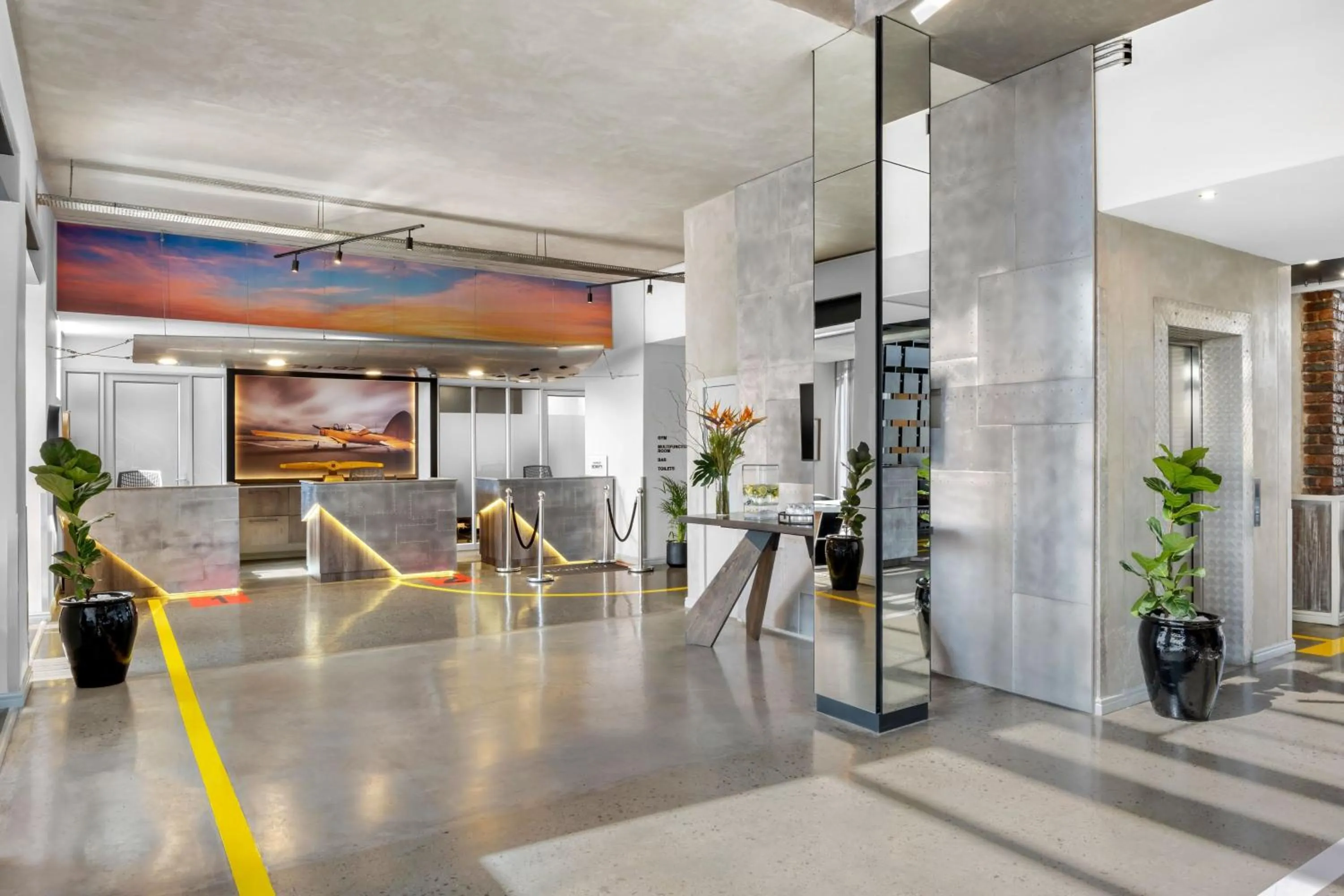 Lobby or reception in Protea Hotel by Marriott O R Tambo Airport