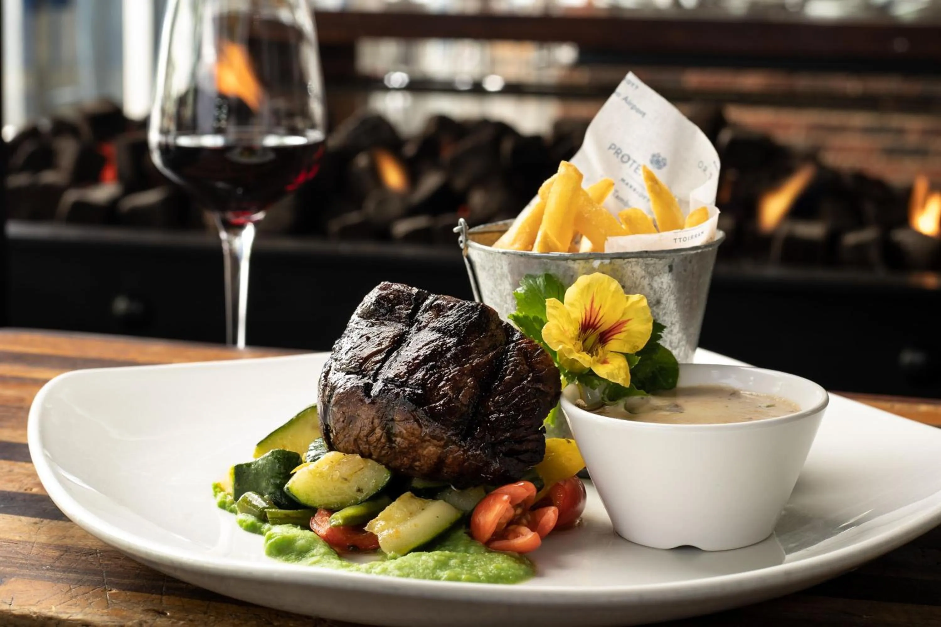 Restaurant/places to eat in Protea Hotel by Marriott O R Tambo Airport
