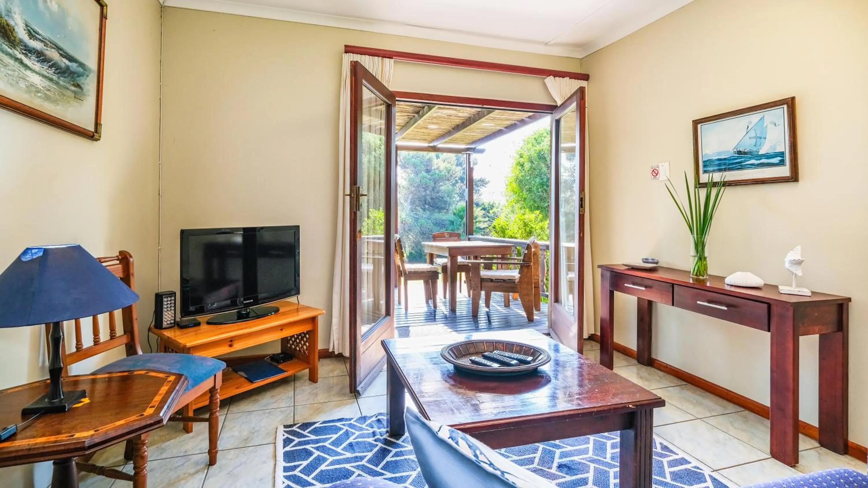 TV and multimedia in Hildesheim Guest Lodge