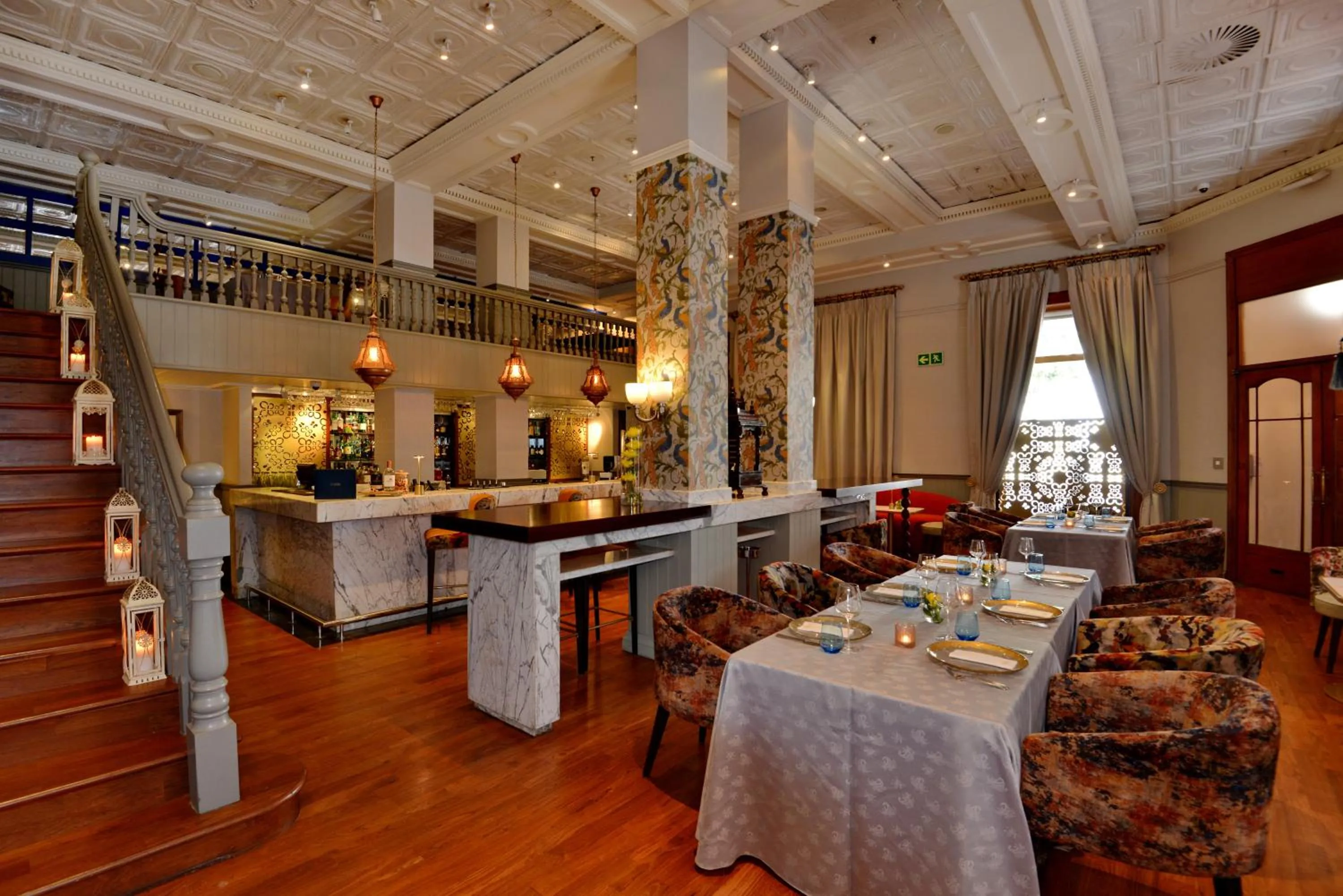 Restaurant/places to eat in Taj Cape Town