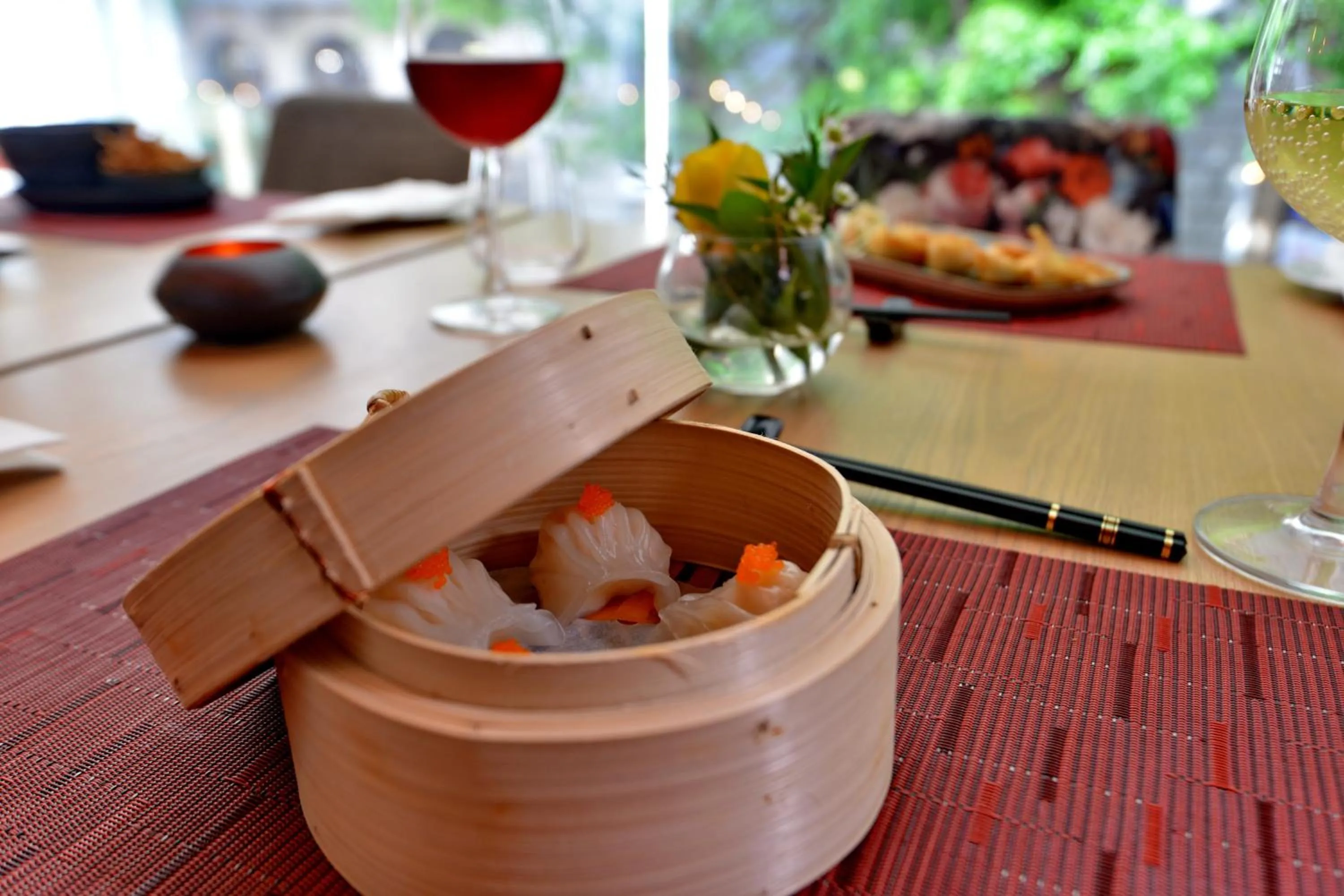 Restaurant/places to eat in Taj Cape Town