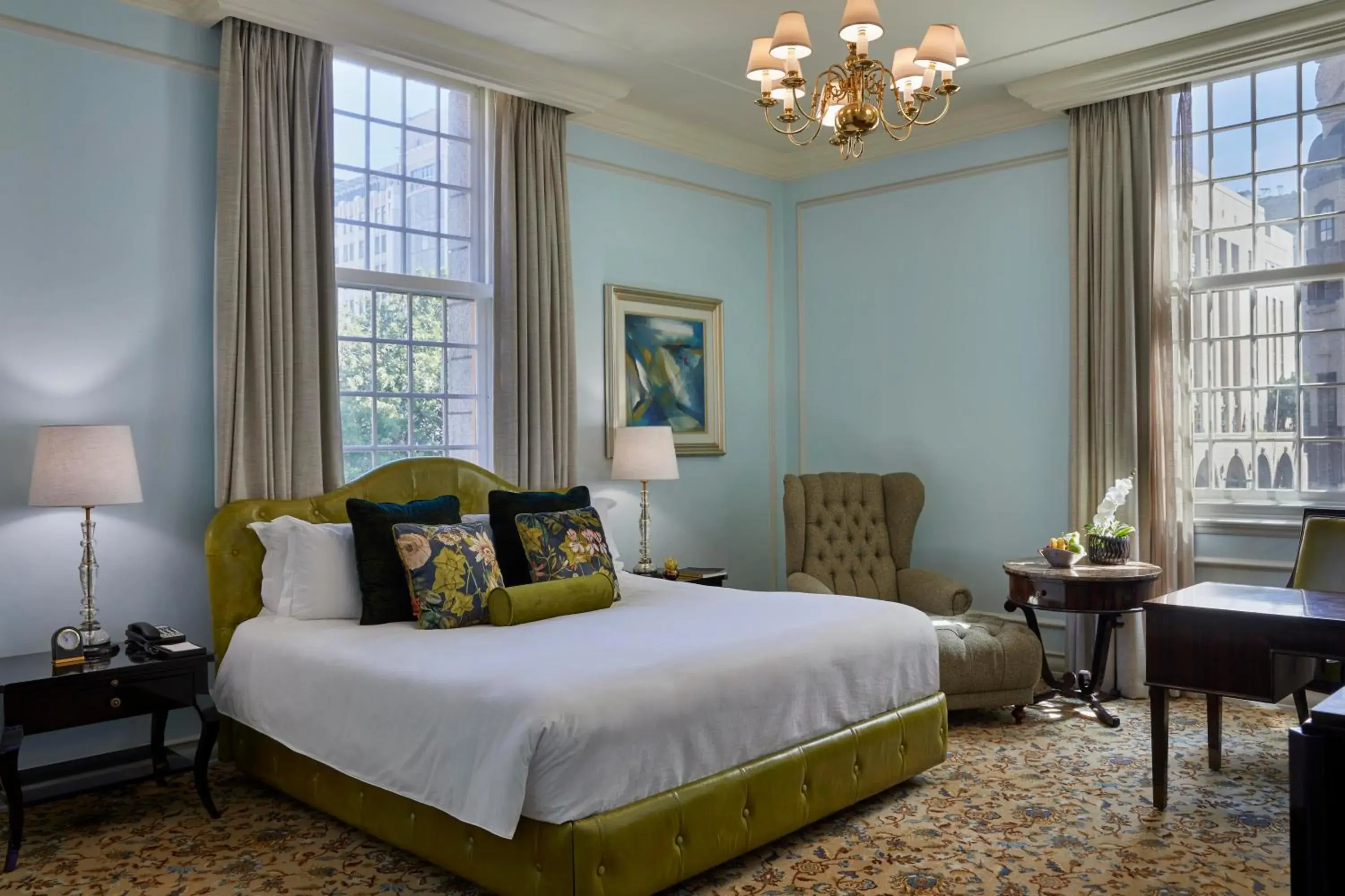 Luxury King Room with Cathedral View - Heritage Wing in Taj Cape Town Luxury King Room with Cathedral View - Heritage Wing in Taj Cape Town