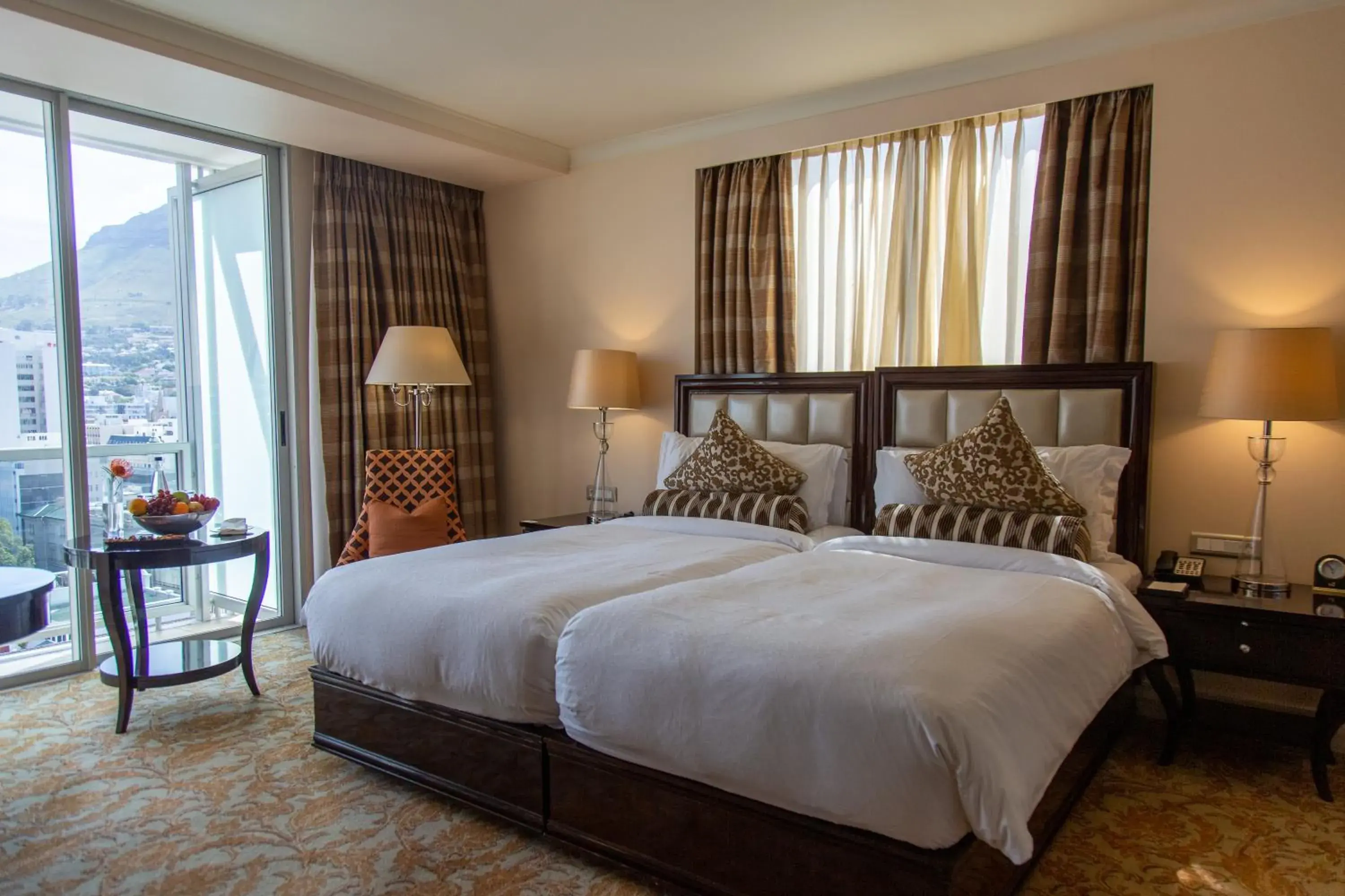 Luxury Twin Room with Mountain View - single occupancy - Tower Wing in Taj Cape Town Luxury Twin Room with Mountain View - single occupancy - Tower Wing in Taj Cape Town