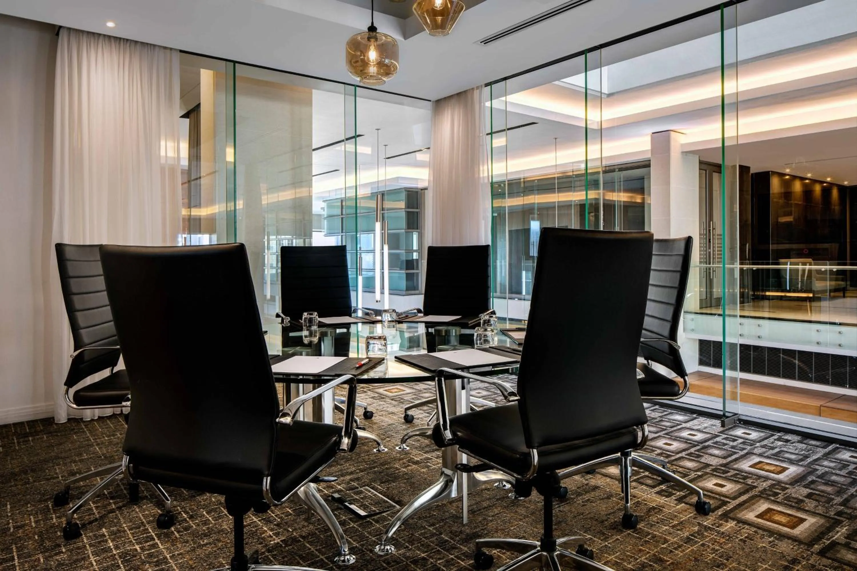 Meeting/conference room in Cape Town Marriott Hotel Crystal Towers