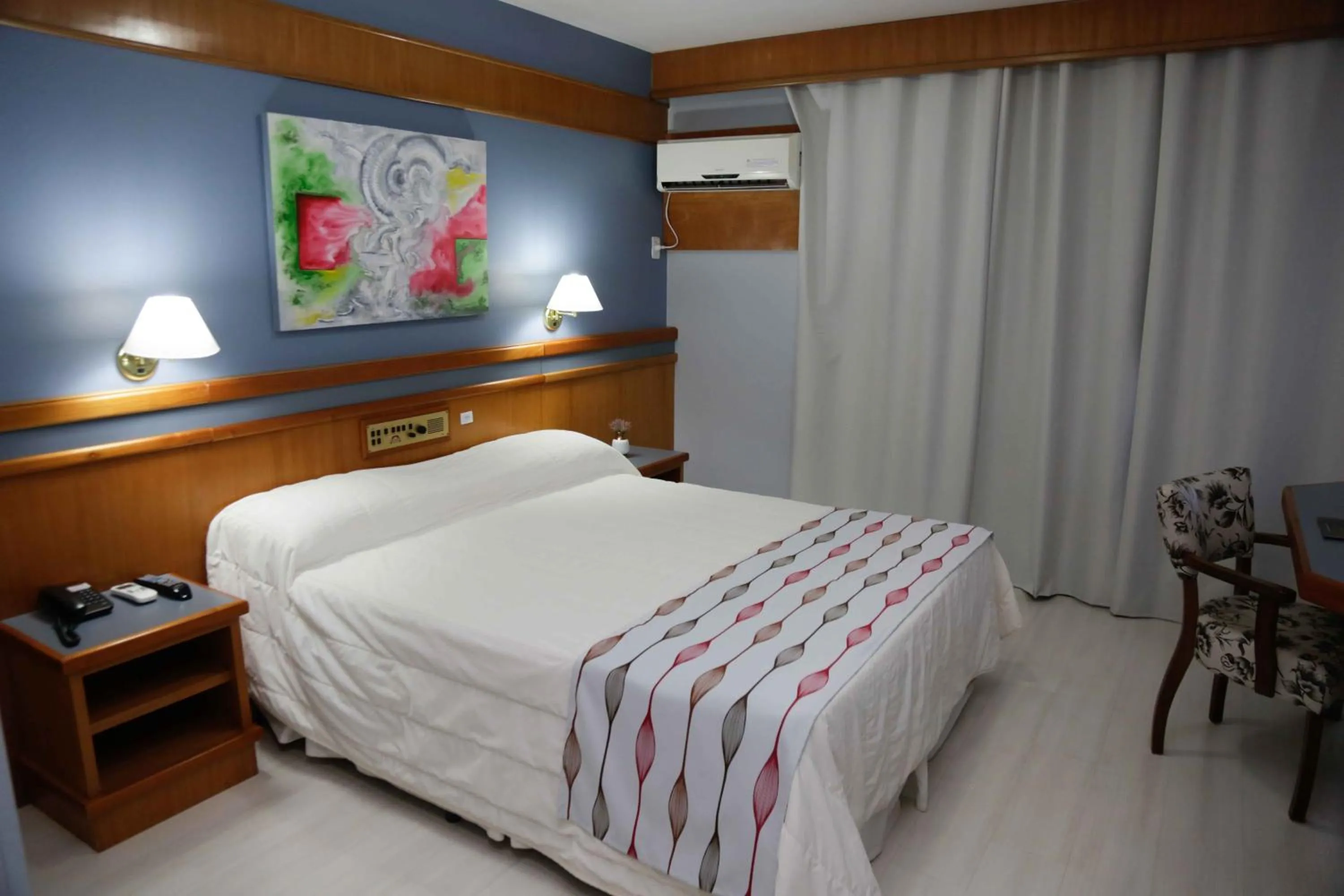 Bedroom, Bed in Susin Hotel