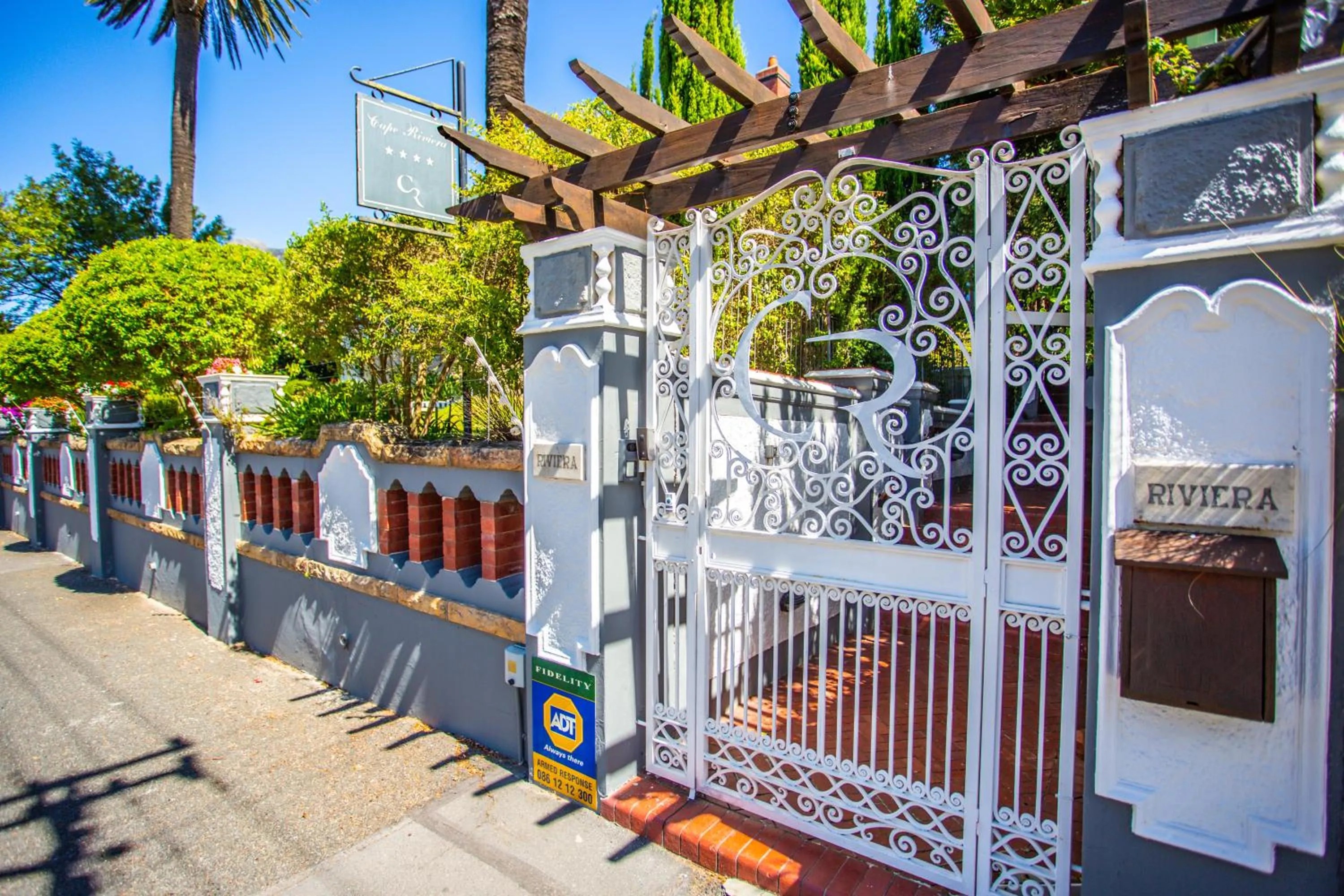 Property building in Cape Riviera Guesthouse