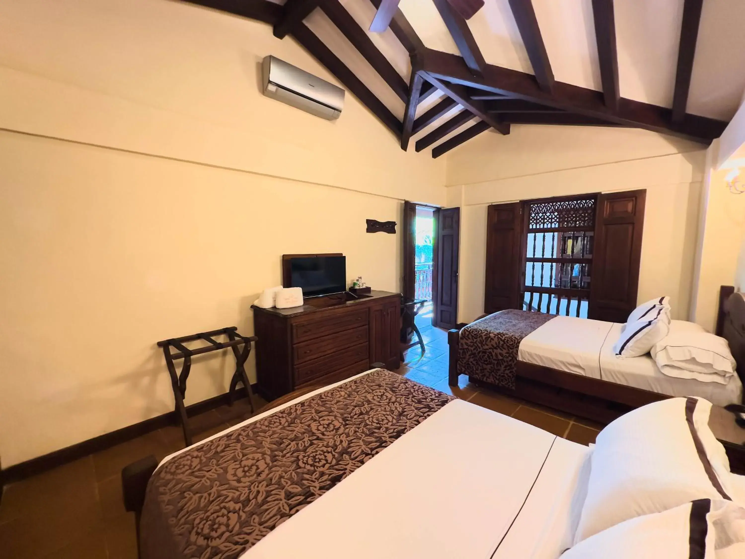 Twin Room in Nueva Granada Hotel Colonial -Centro Histórico- Twin Room in Nueva Granada Hotel Colonial -Centro Histórico-