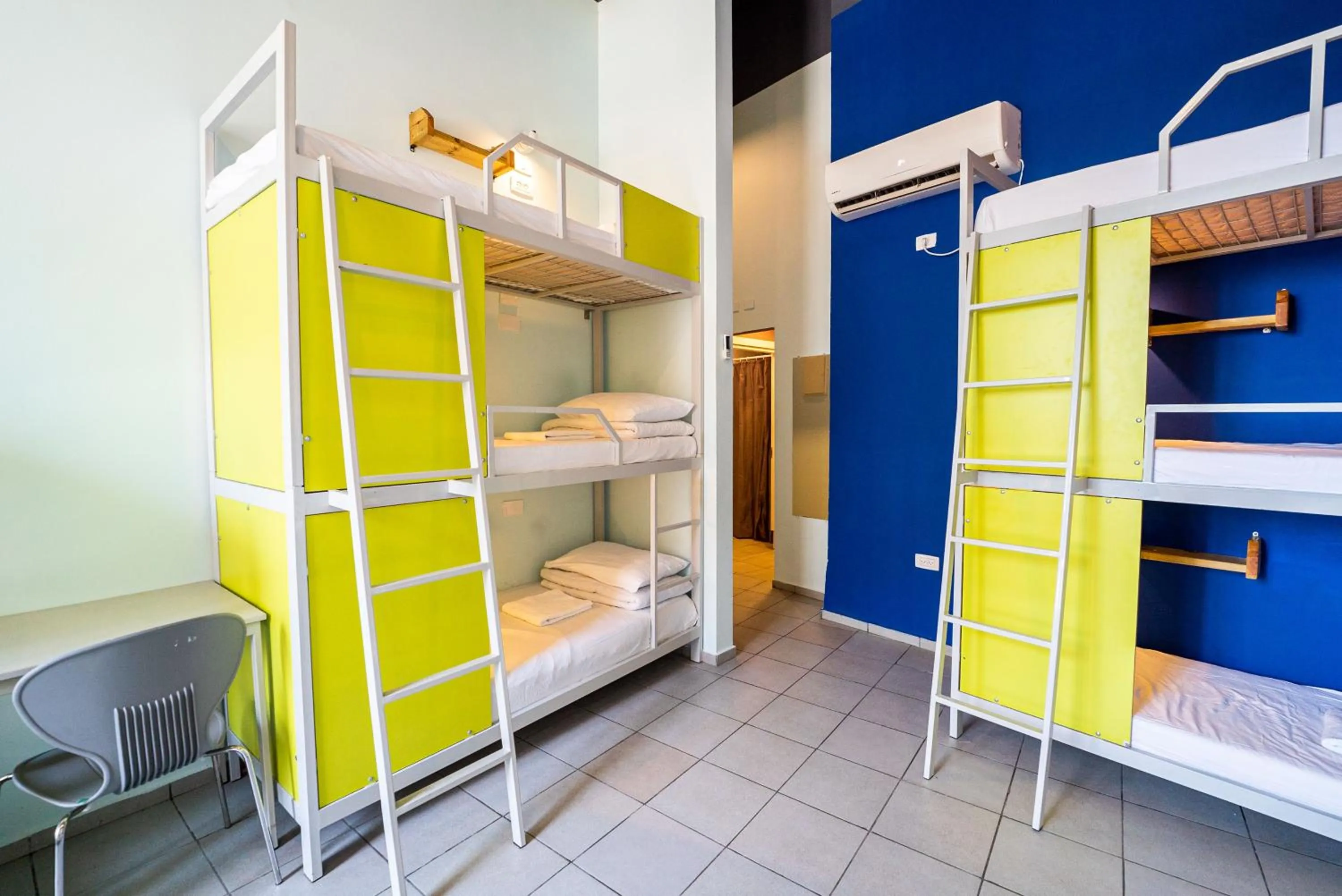 Bedroom, Bed in Abraham Tel Aviv