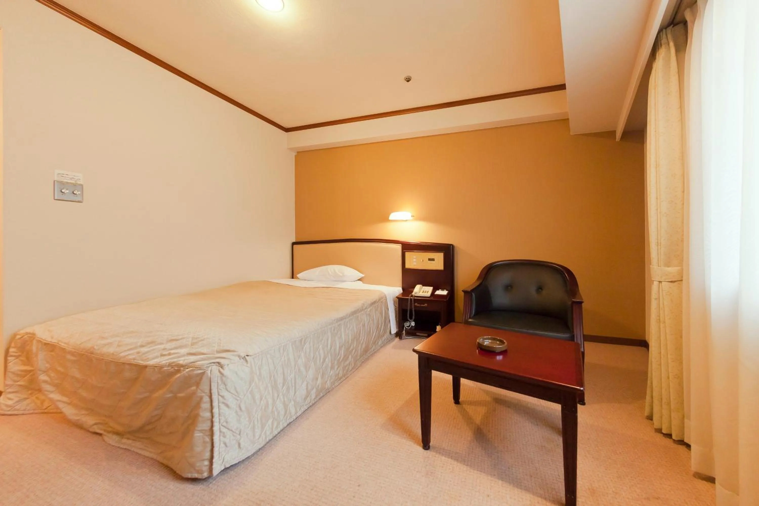Bedroom, Bed in Morioka Grand Hotel Annex