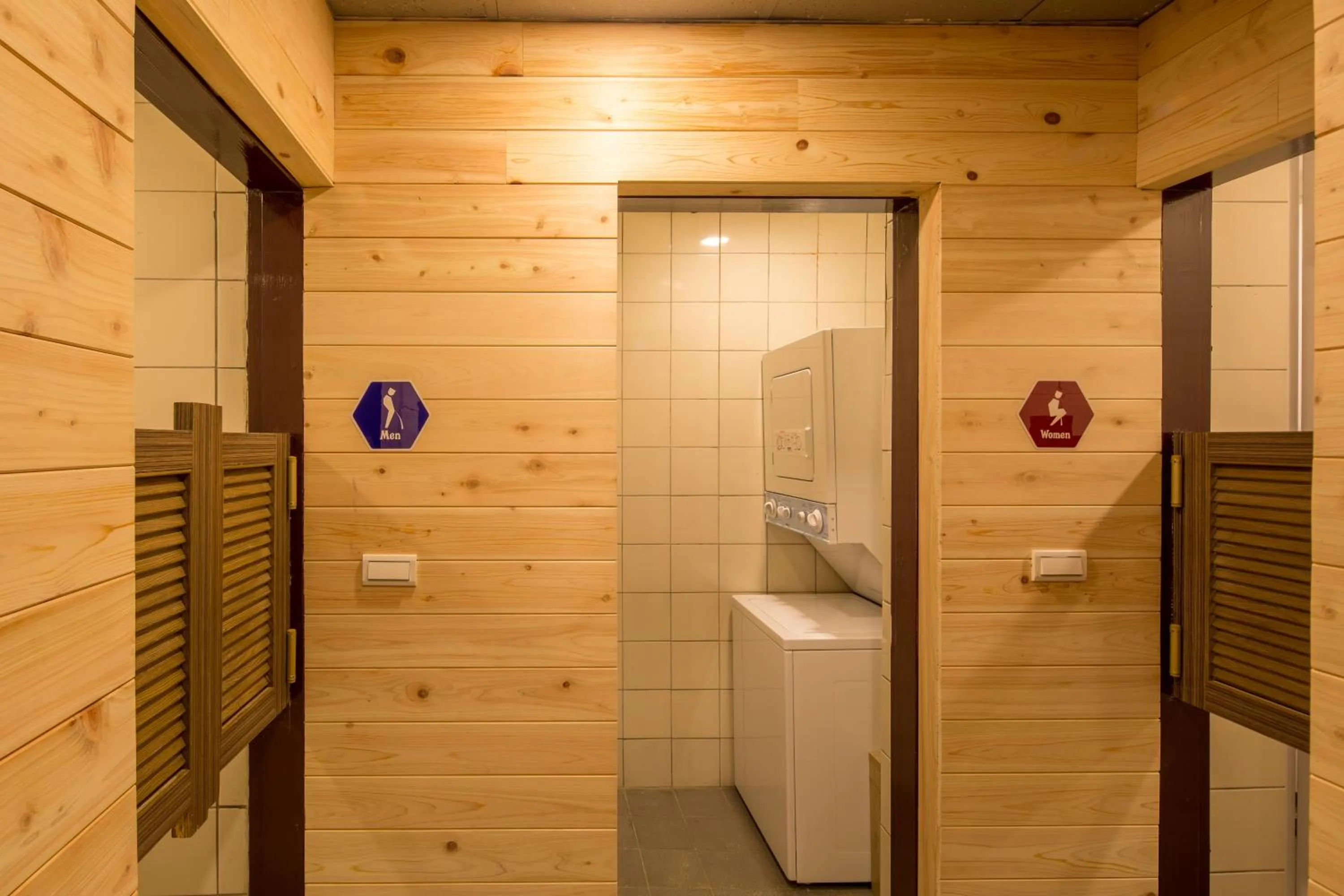 Toilet in Roaders Hotel Zhonghua