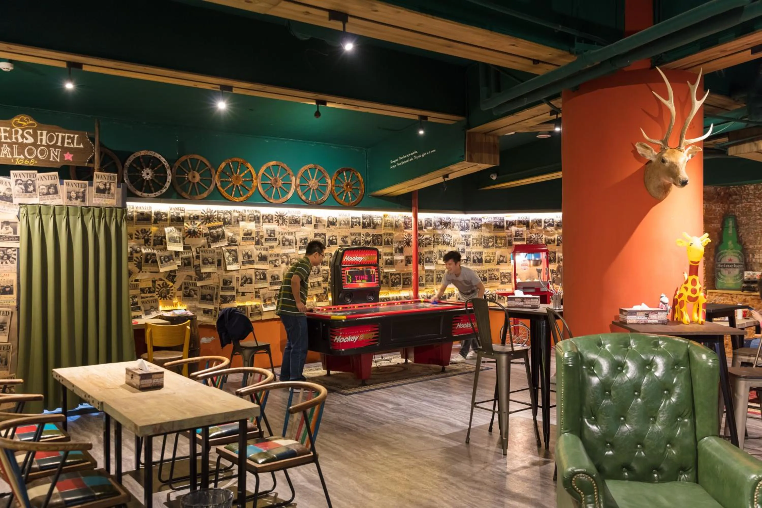 Lobby or reception in Roaders Hotel Zhonghua