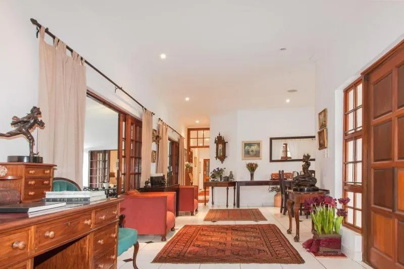 Dinner in Rivendell Bed and Breakfast