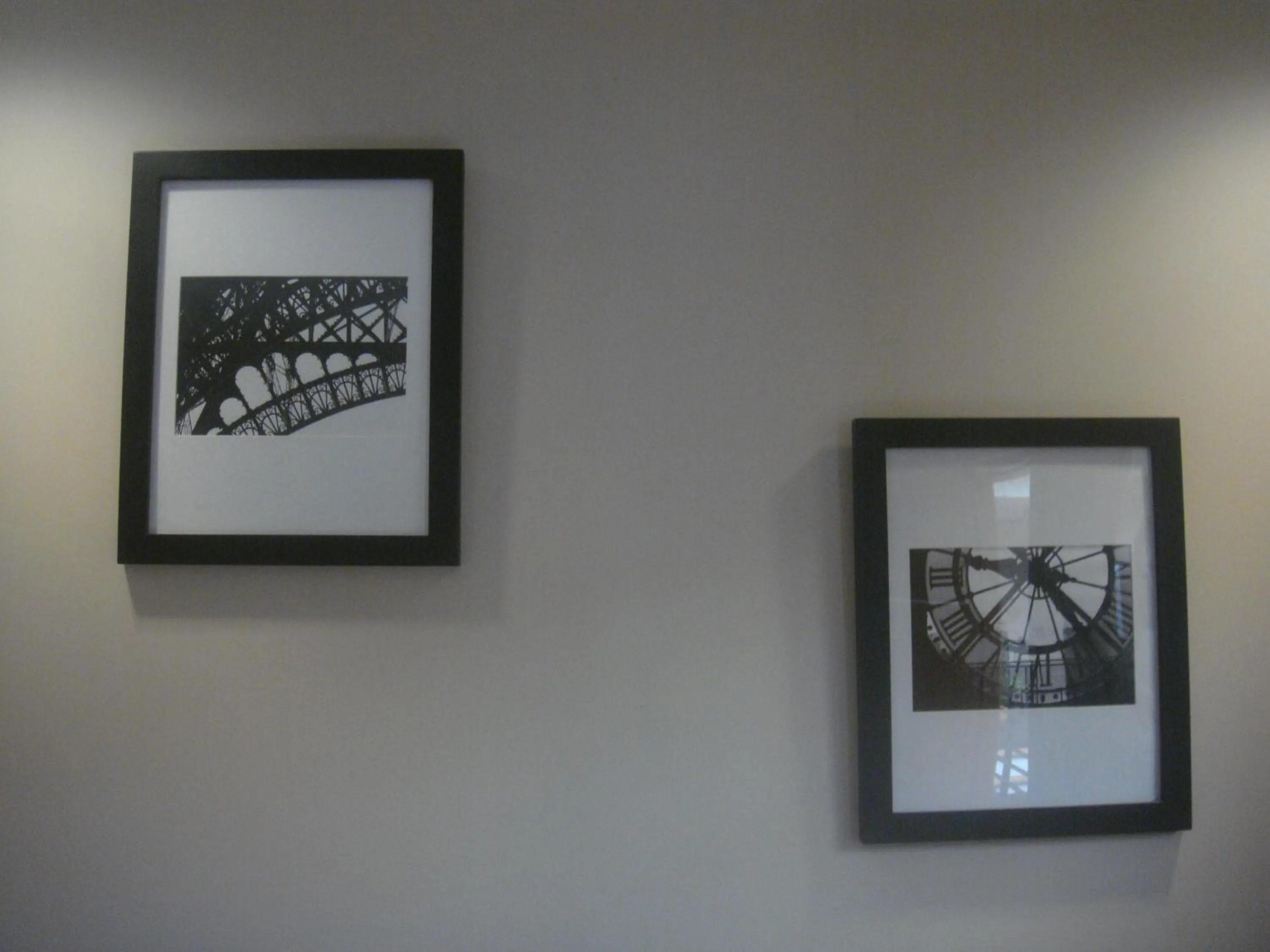 Decorative detail in Hidden Pearl Hotel (Janus Luxury Suites)