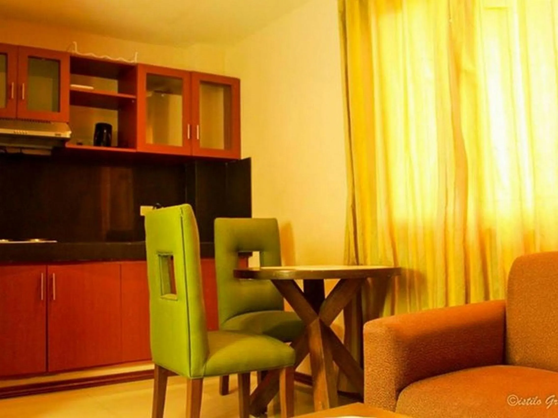 Kitchen or kitchenette in Hidden Pearl Hotel (Janus Luxury Suites)