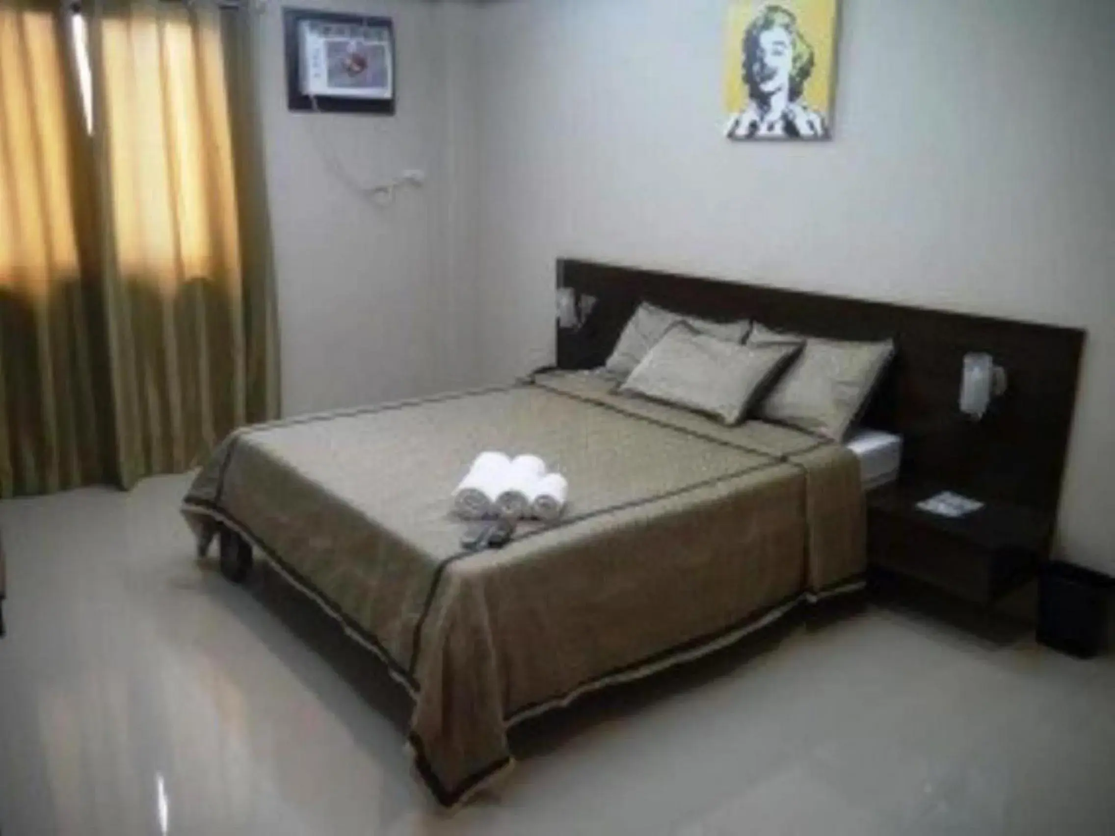 Queen Suite with Pool View in Hidden Pearl Hotel (Janus Luxury Suites) Queen Suite with Pool View in Hidden Pearl Hotel (Janus Luxury Suites)