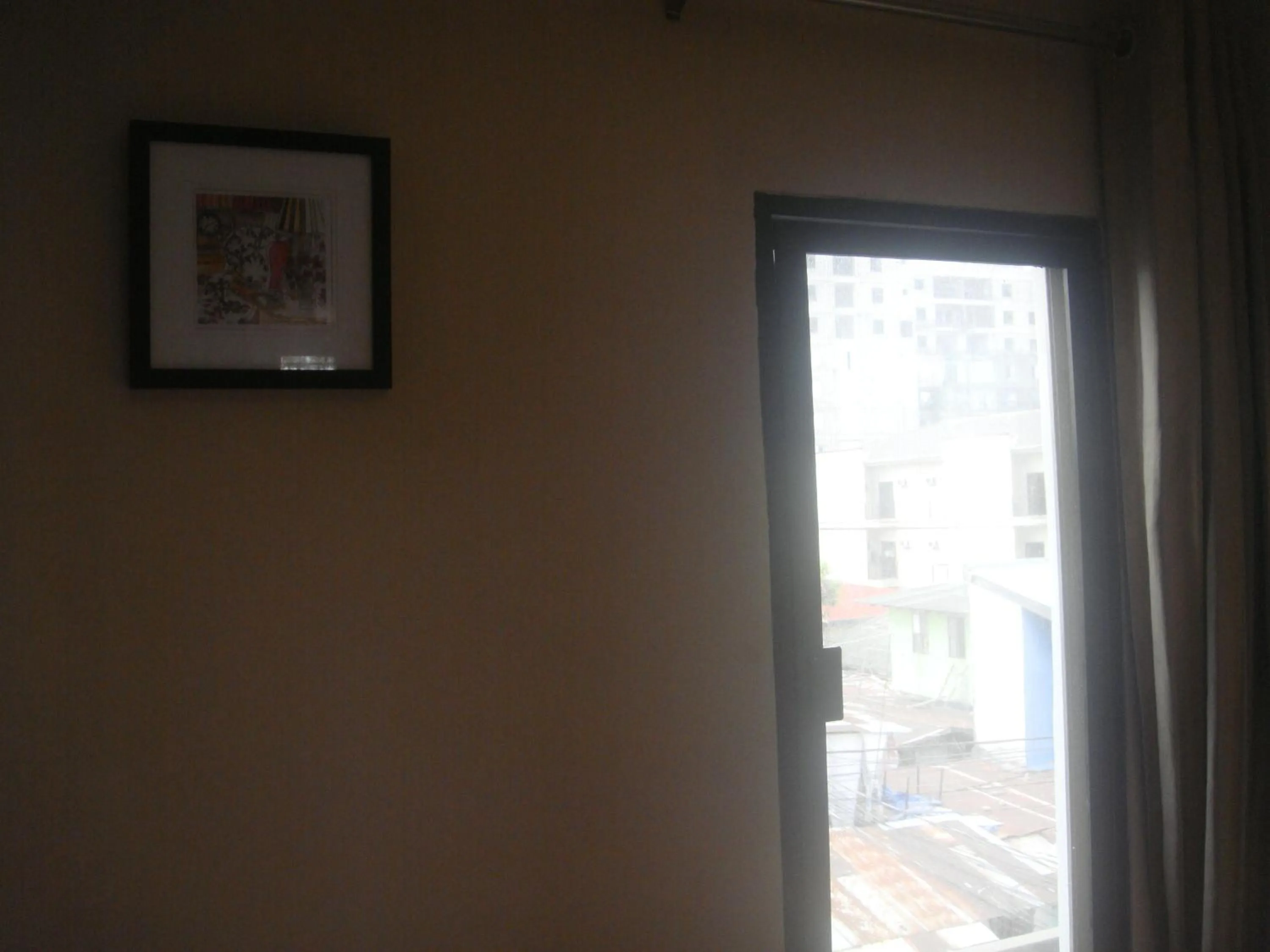 Day in Hidden Pearl Hotel (Janus Luxury Suites)