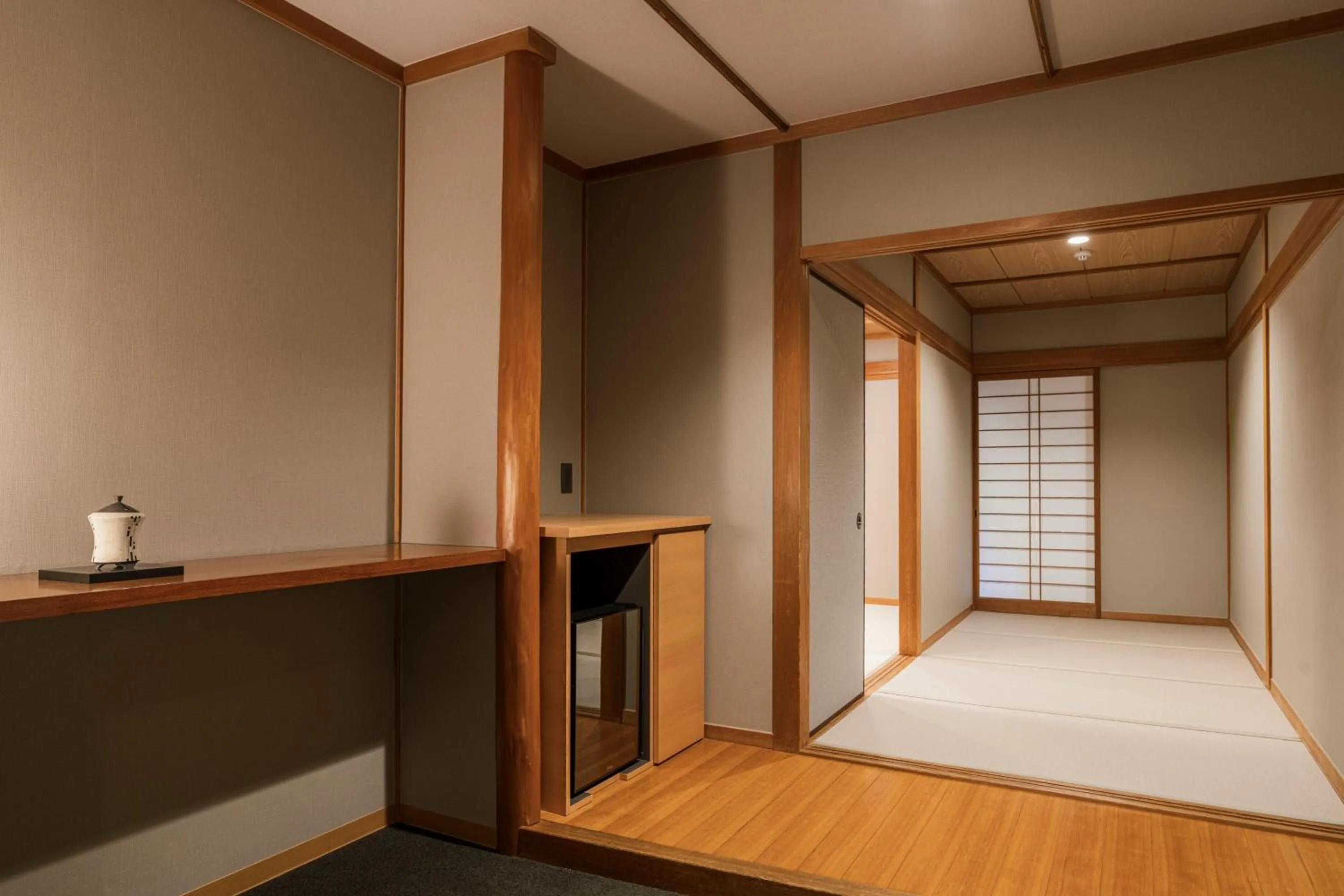 Photo of the whole room, Bed in Shinzan Kinosaki