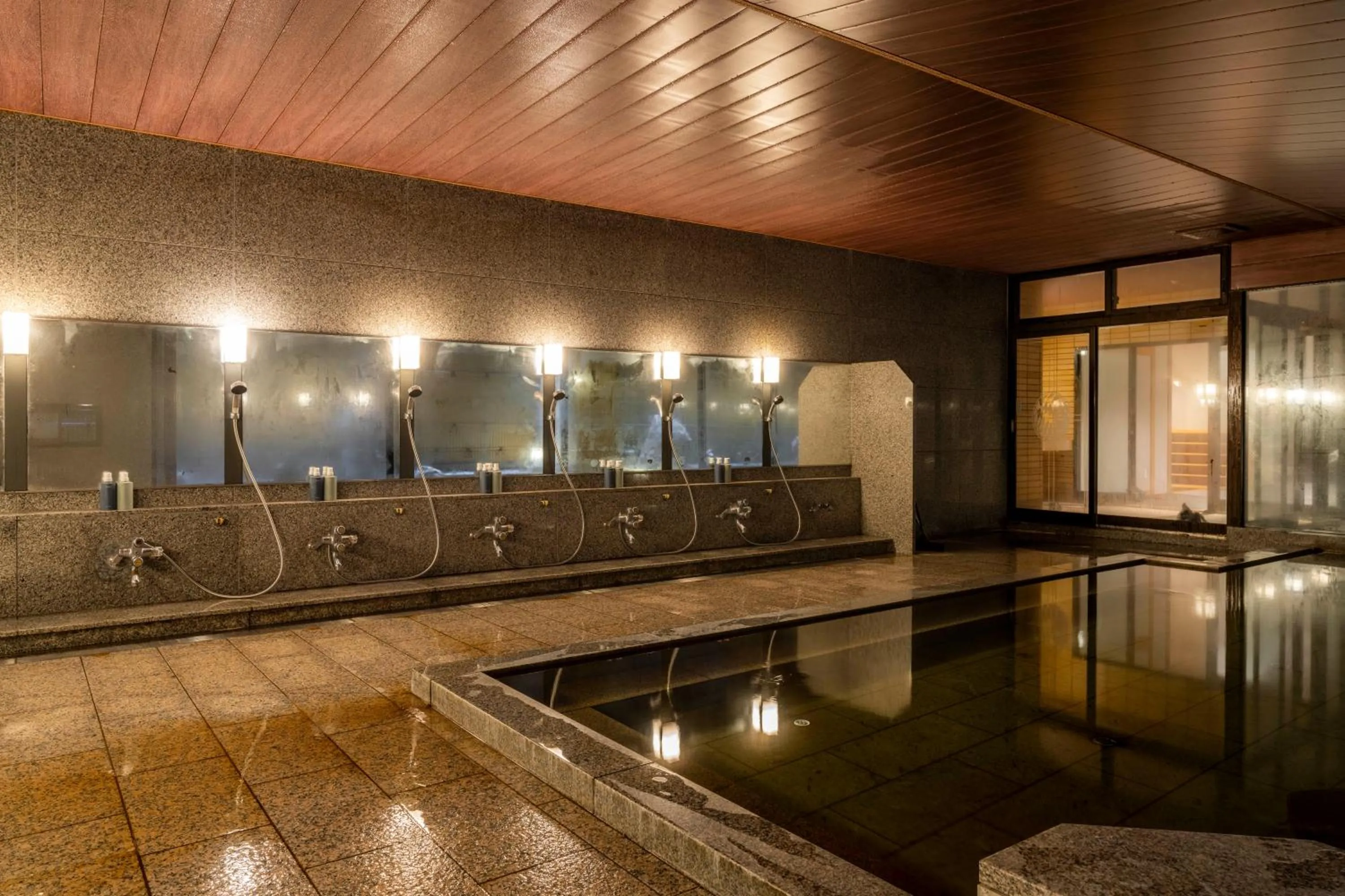 Hot Spring Bath in Shinzan Kinosaki