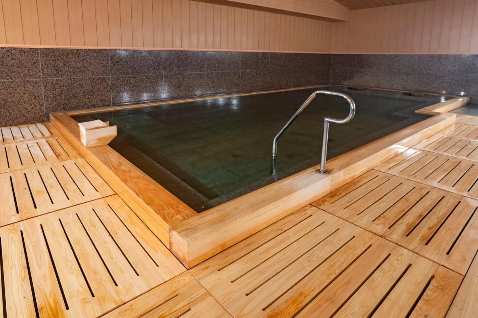 Hot Spring Bath in Shinzan Kinosaki