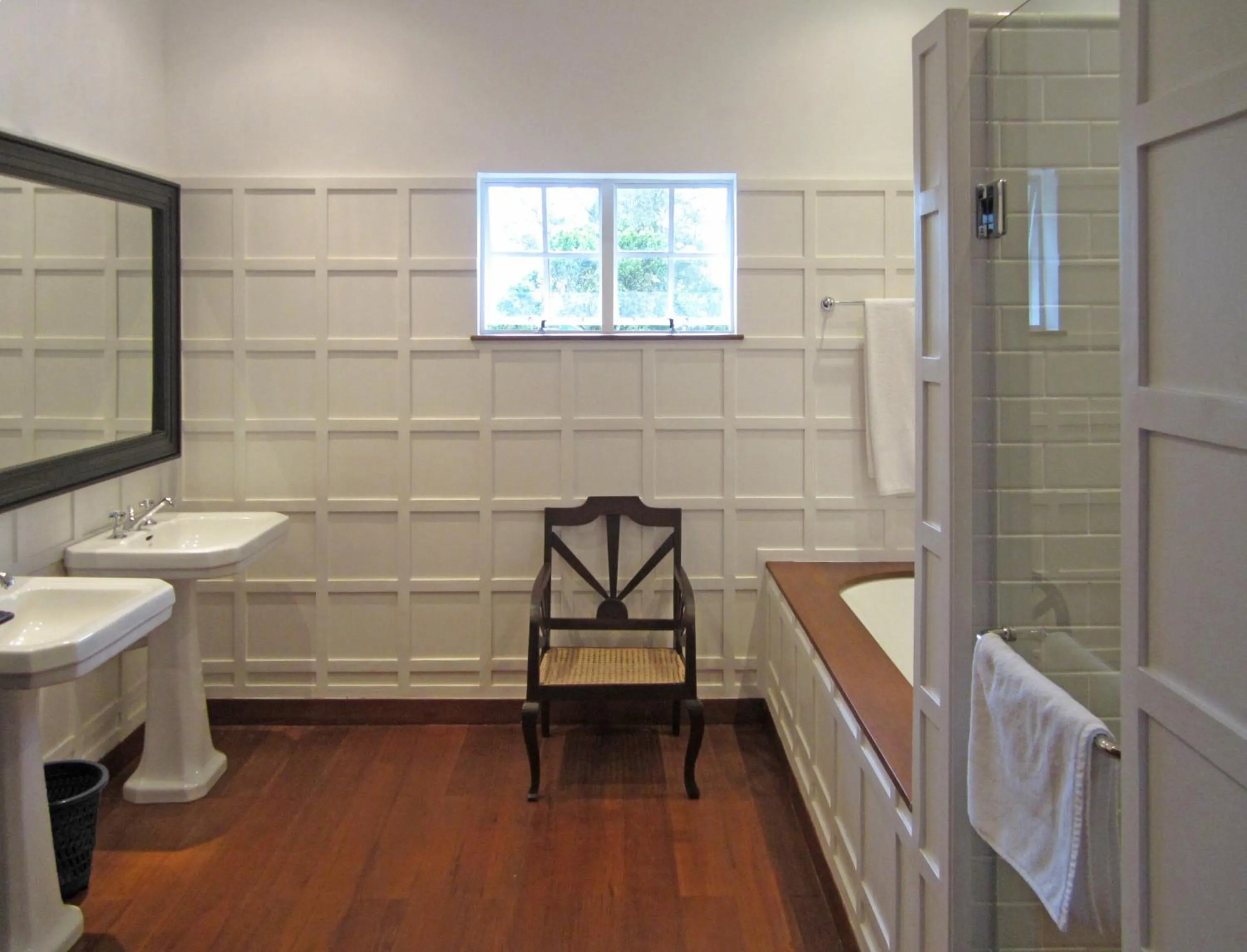 Shower in The Planters House