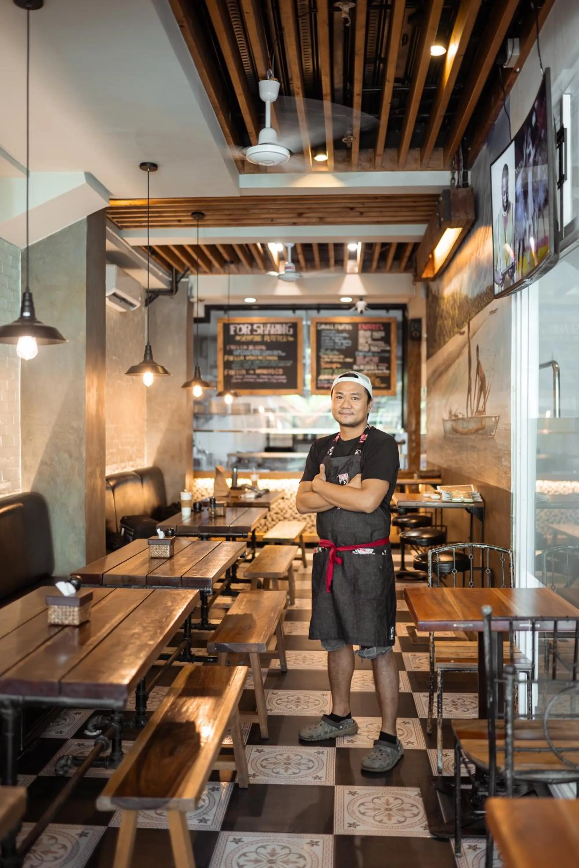 Restaurant/places to eat in Jony's Boutique Hotel