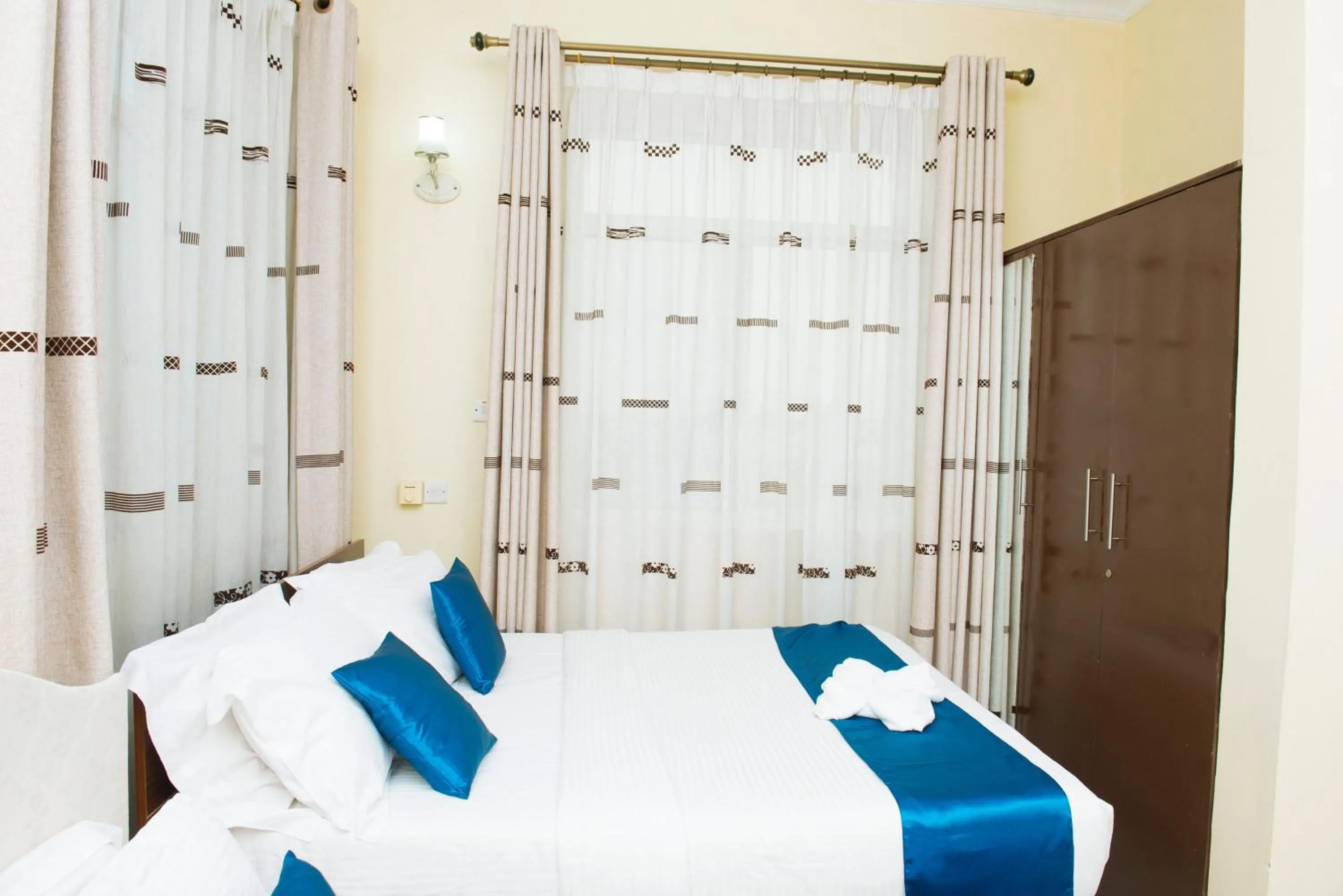 Bed in Airport Transit Lodges