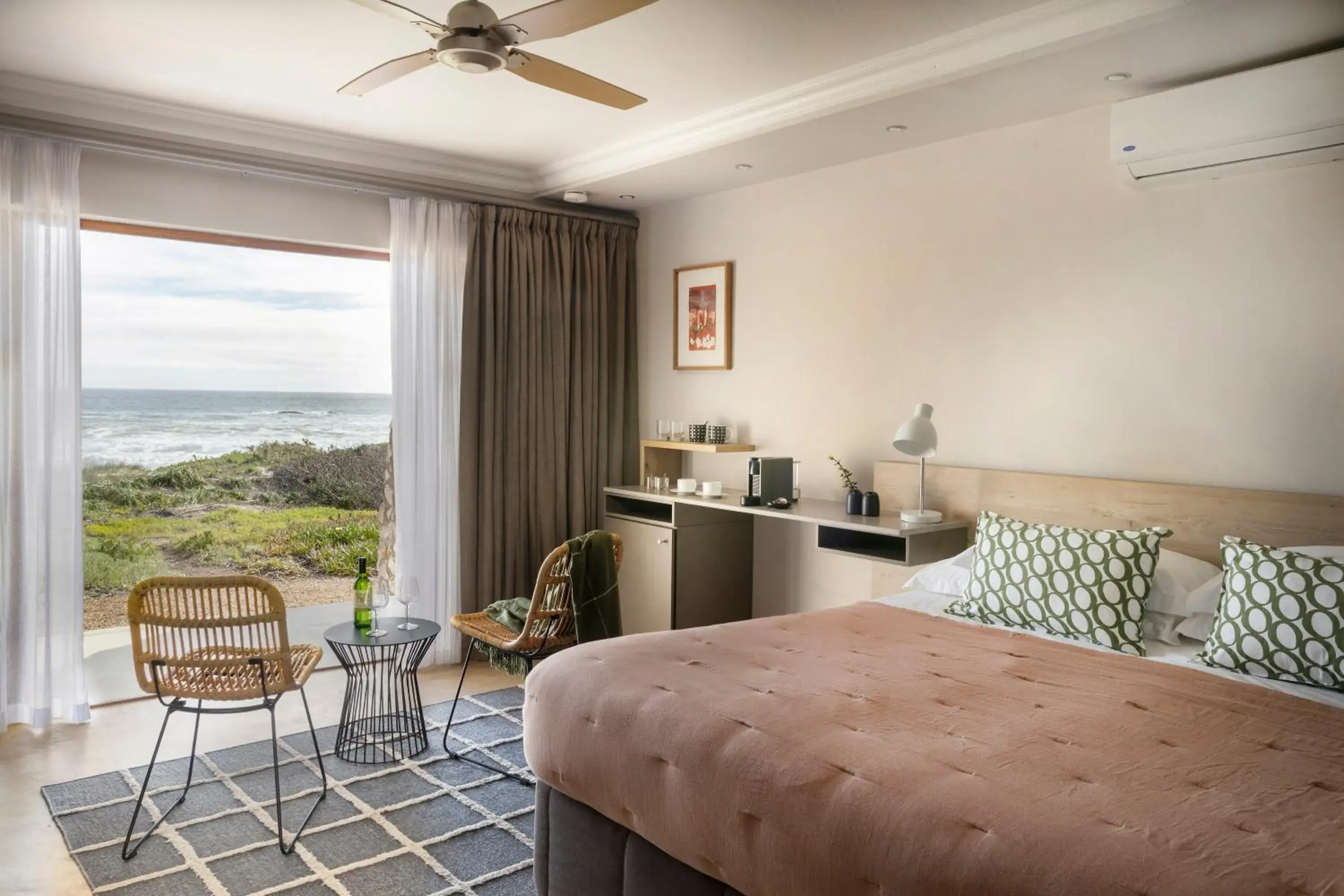 Deluxe Sea Facing Room (Salt) in Paternoster Dunes Boutique Guesthouse Deluxe Sea Facing Room (Salt) in Paternoster Dunes Boutique Guesthouse