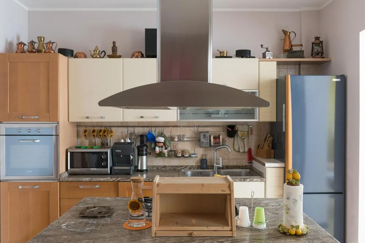 Communal kitchen in KiBari B&B