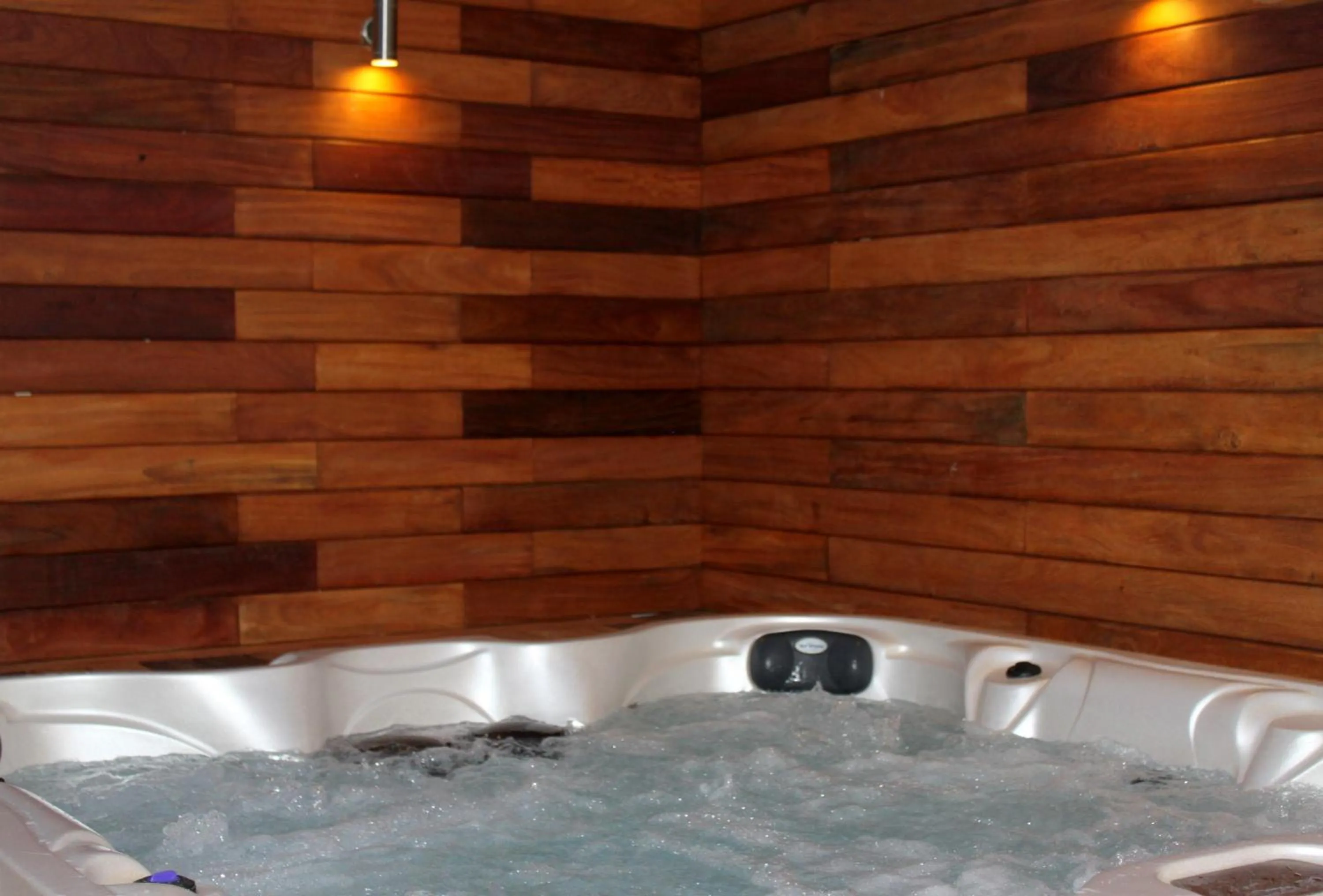 Hot Tub in Park Hotel and SPA Vella Hills