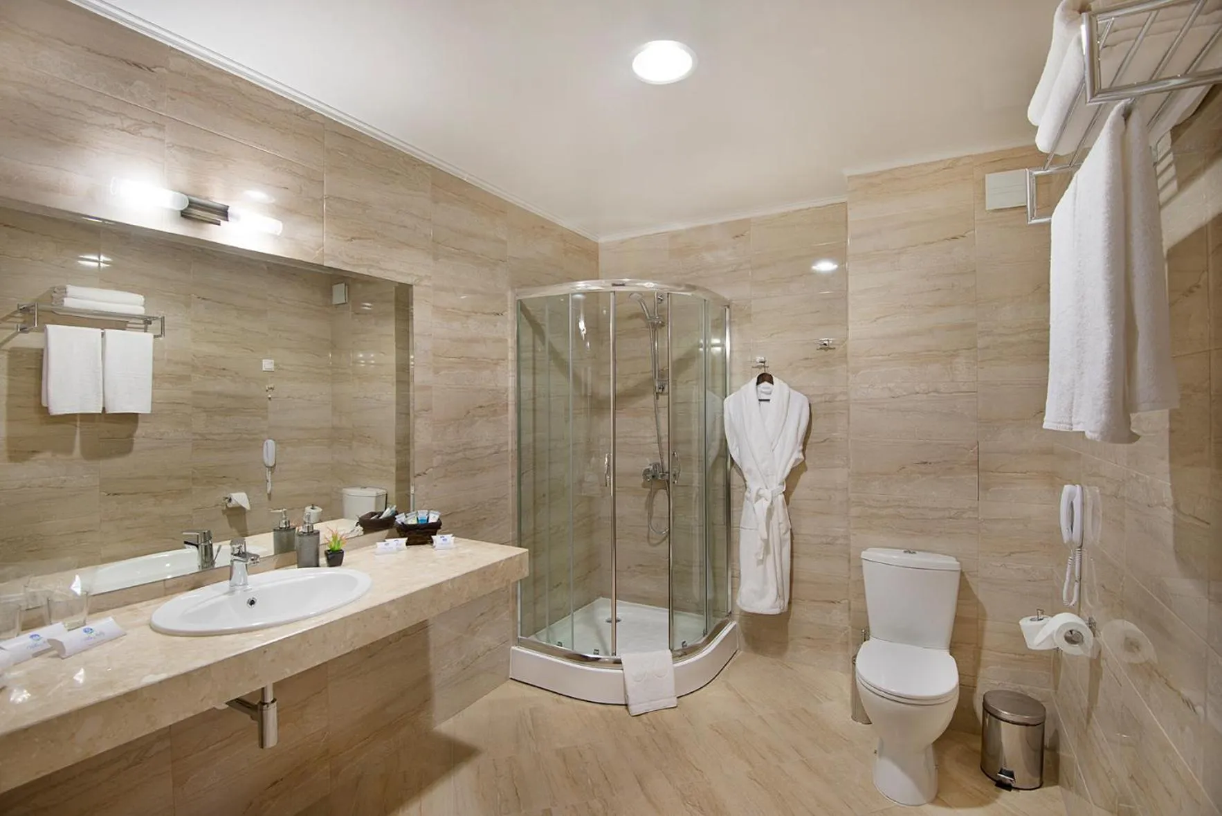 Shower in Park Hotel and SPA Vella Hills