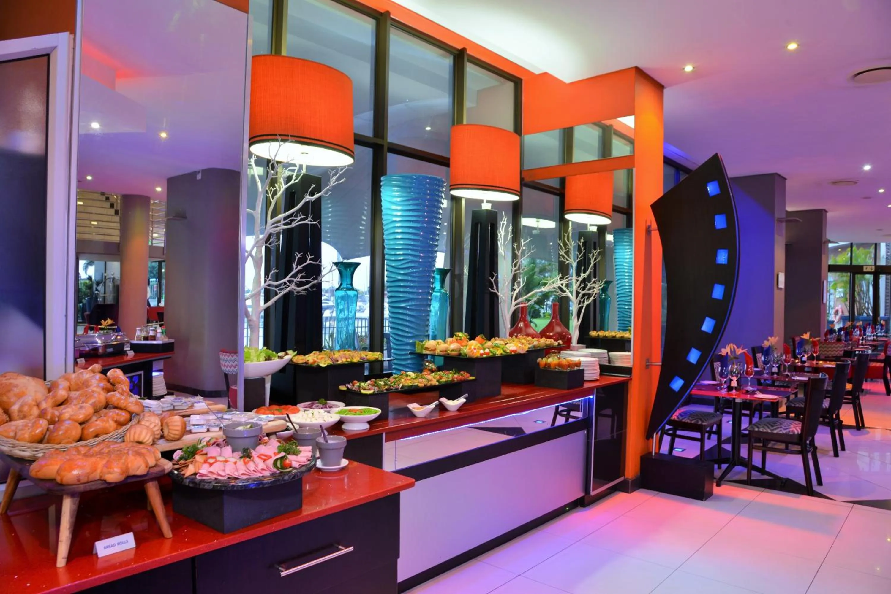 Restaurant/places to eat in BON Hotel Waterfront Richards Bay