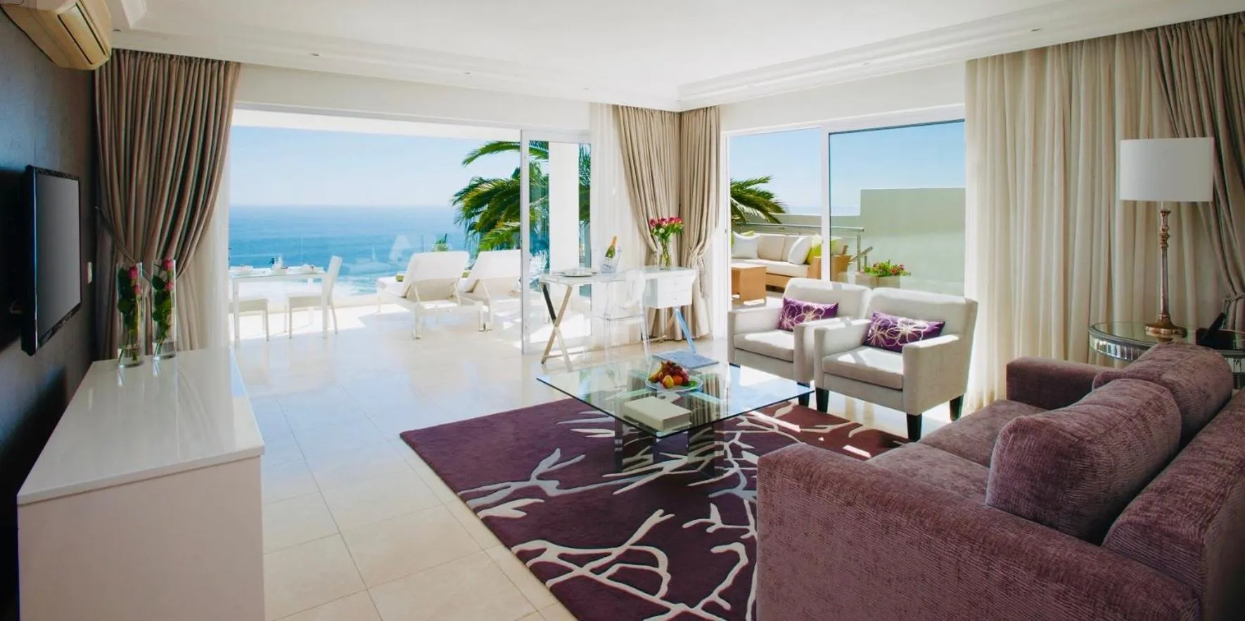 Property building in The Clarendon - Bantry Bay