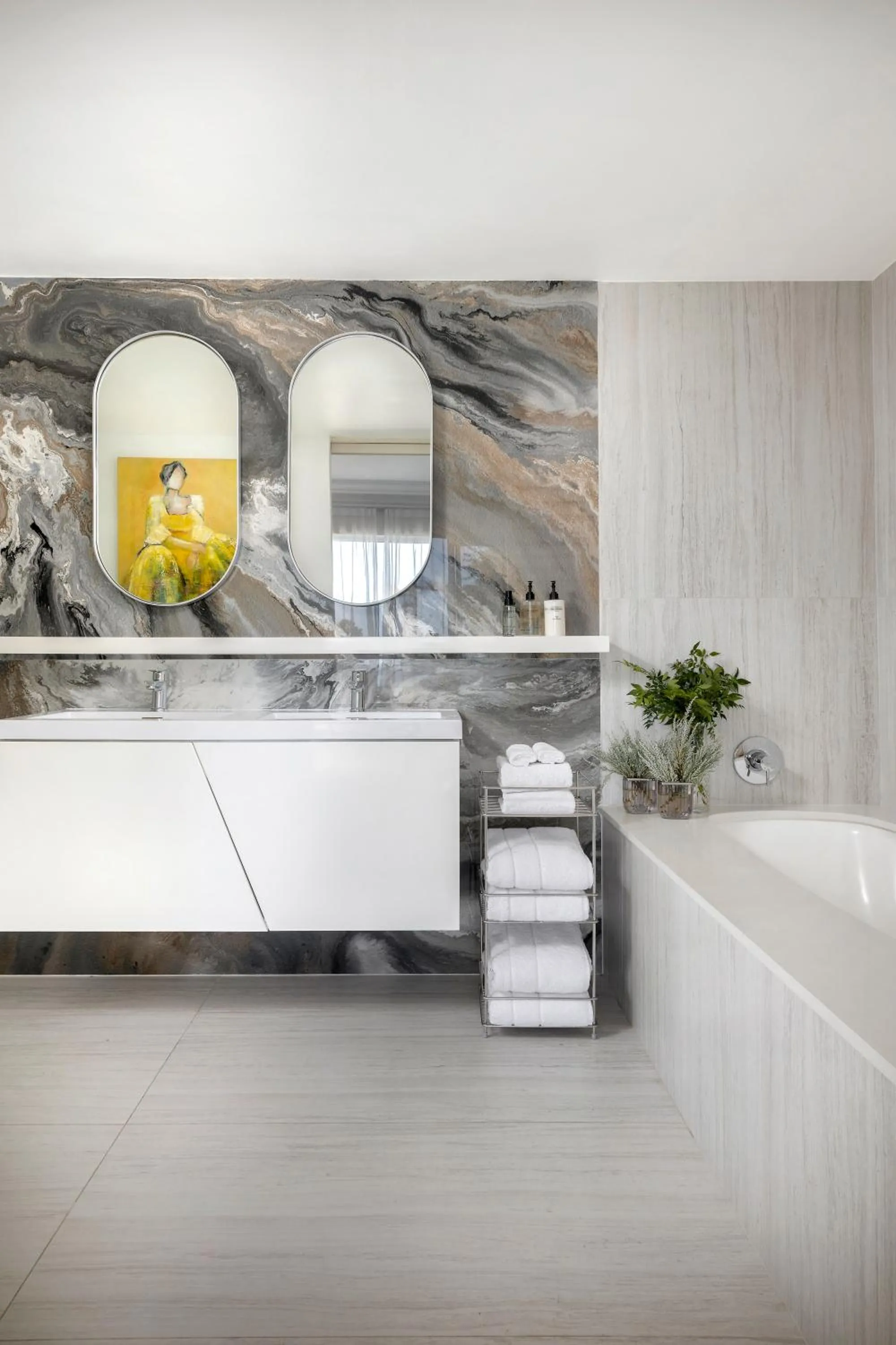 The Clarendon - Bantry Bay