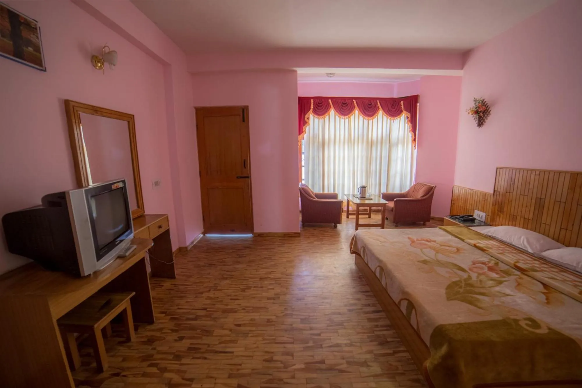 Bed in Hotel Satkar Residency - Riverside Old Manali