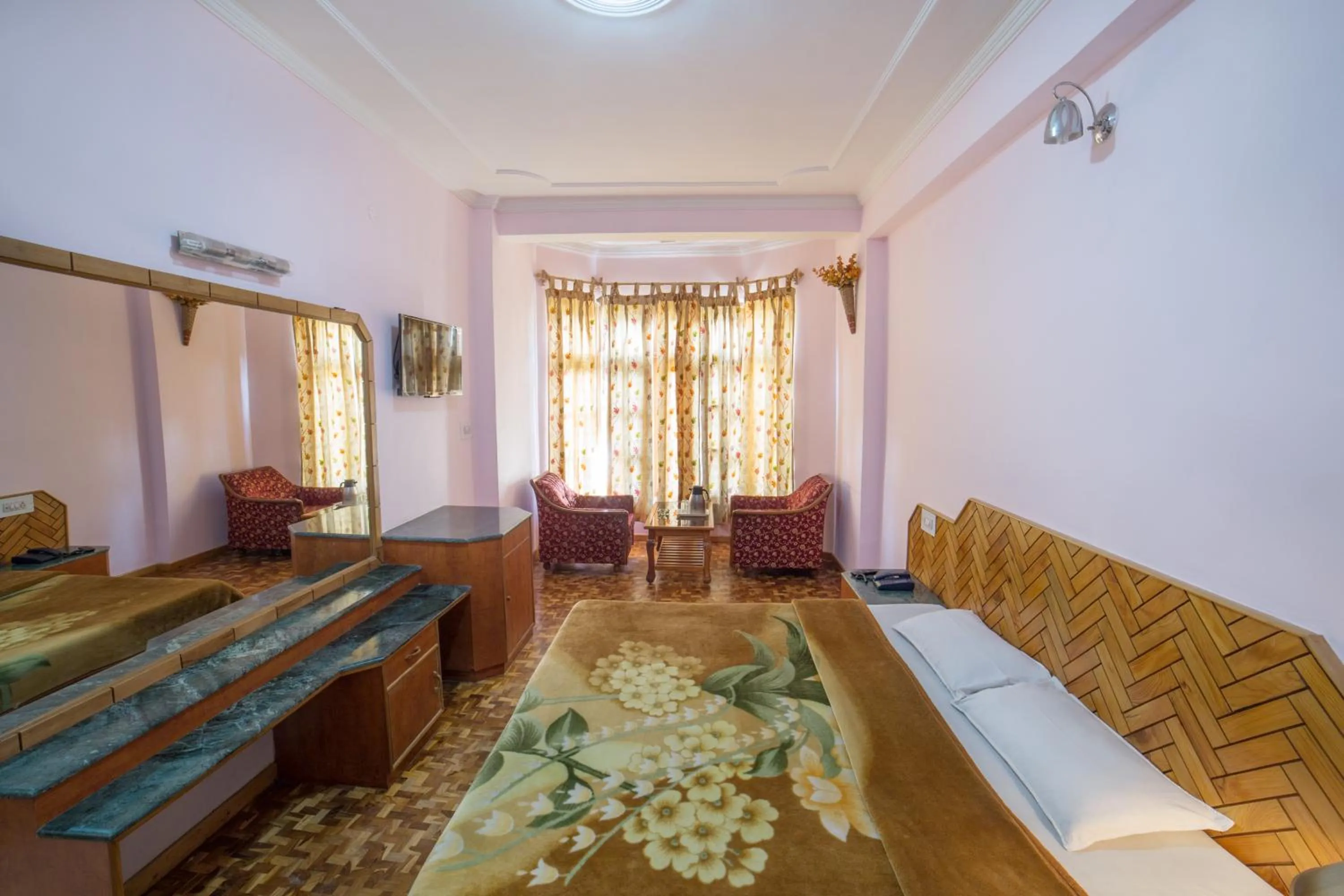 Bed in Hotel Satkar Residency - Riverside Old Manali